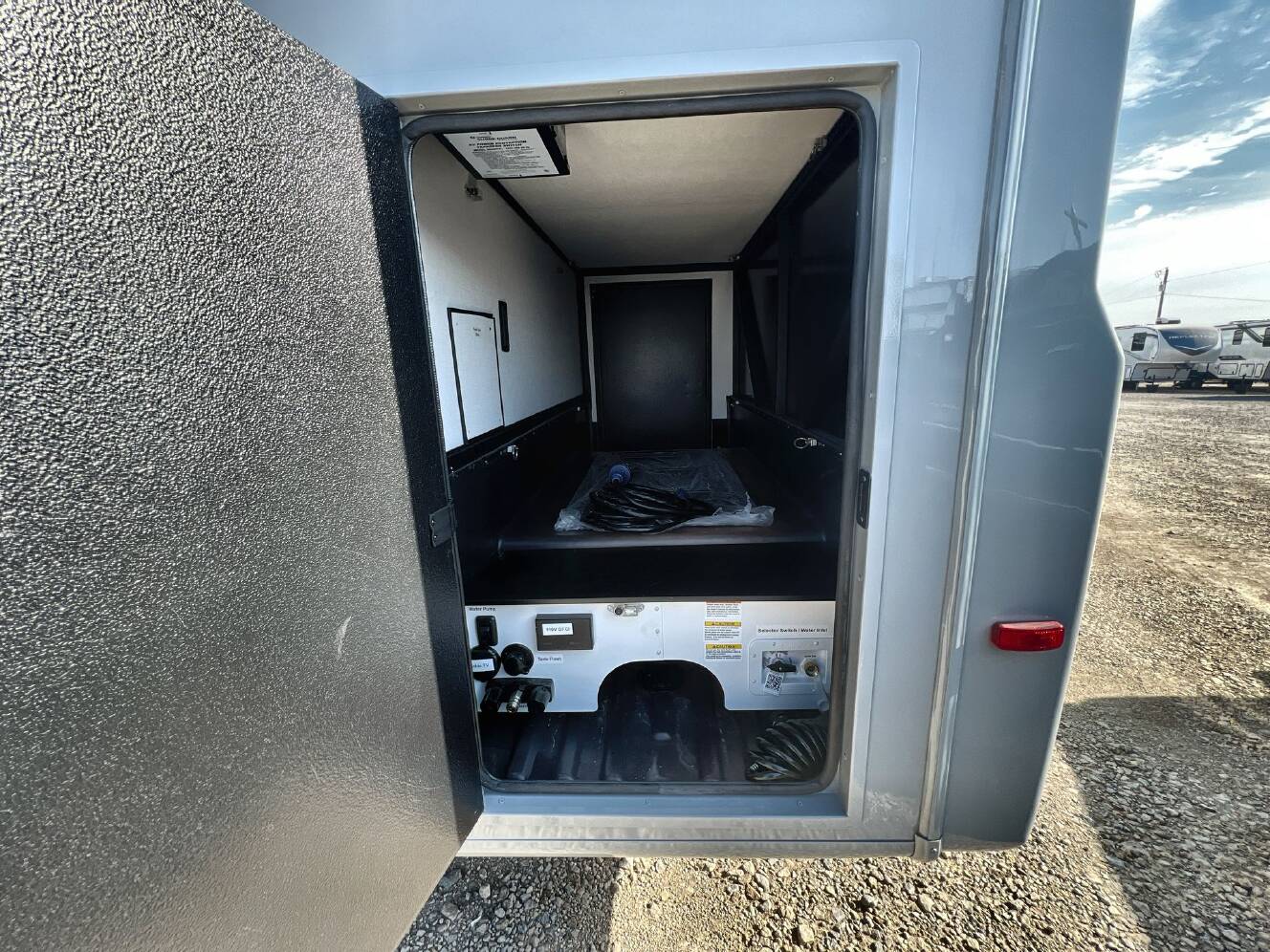 A photo of this 2026 Grand Design Lineage Series M 25TK