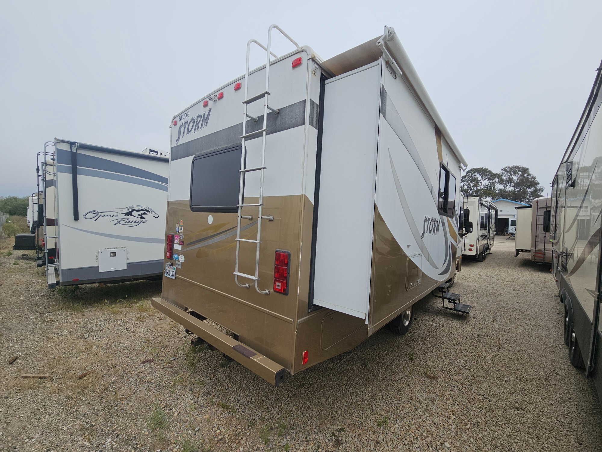 2012 Fleetwood Rv Storm 32BH in pismo beach CA