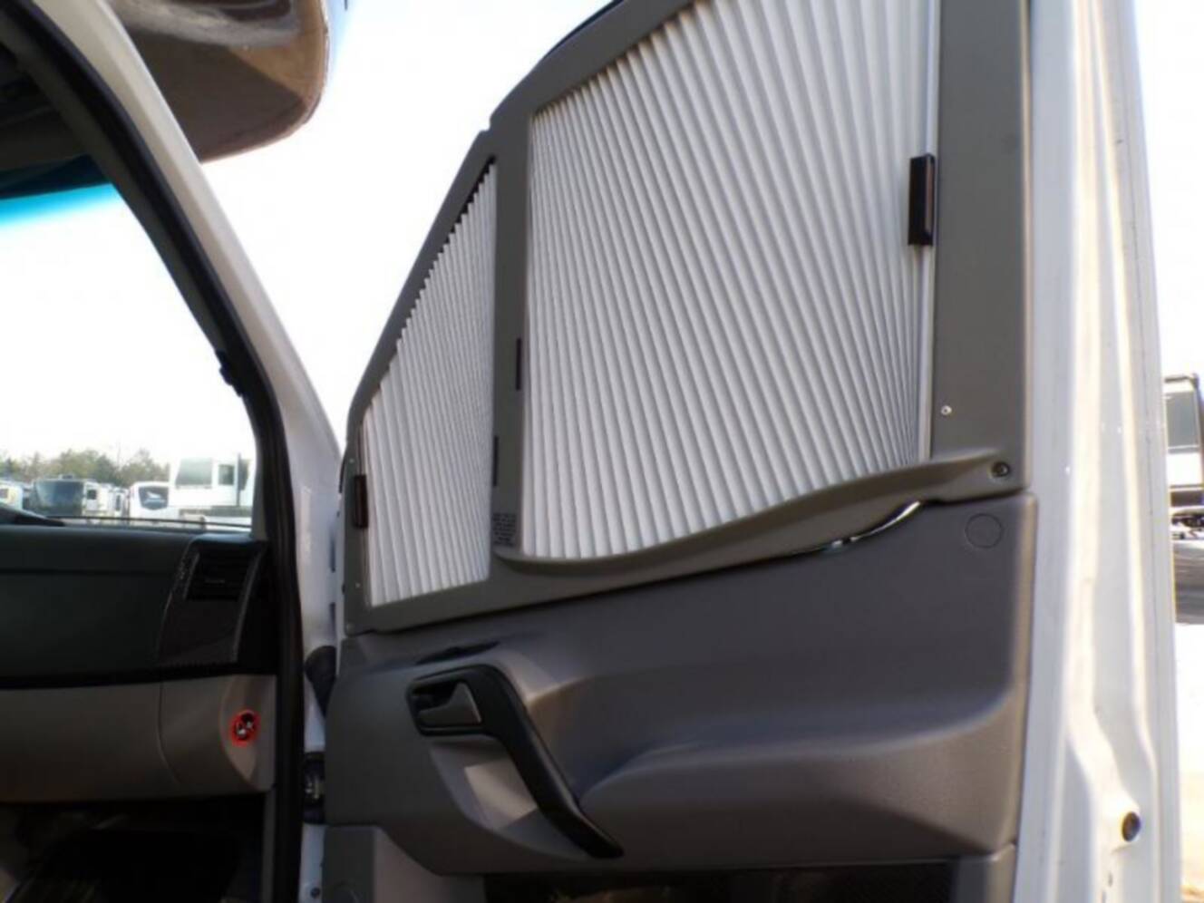 A photo of this 2015 Itasca Navion 24J