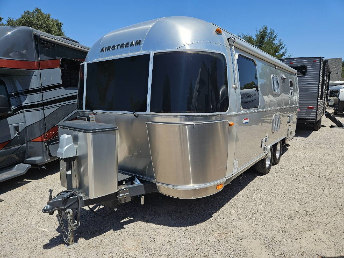A photo of this 2016 Airstream International Serenity 23FB