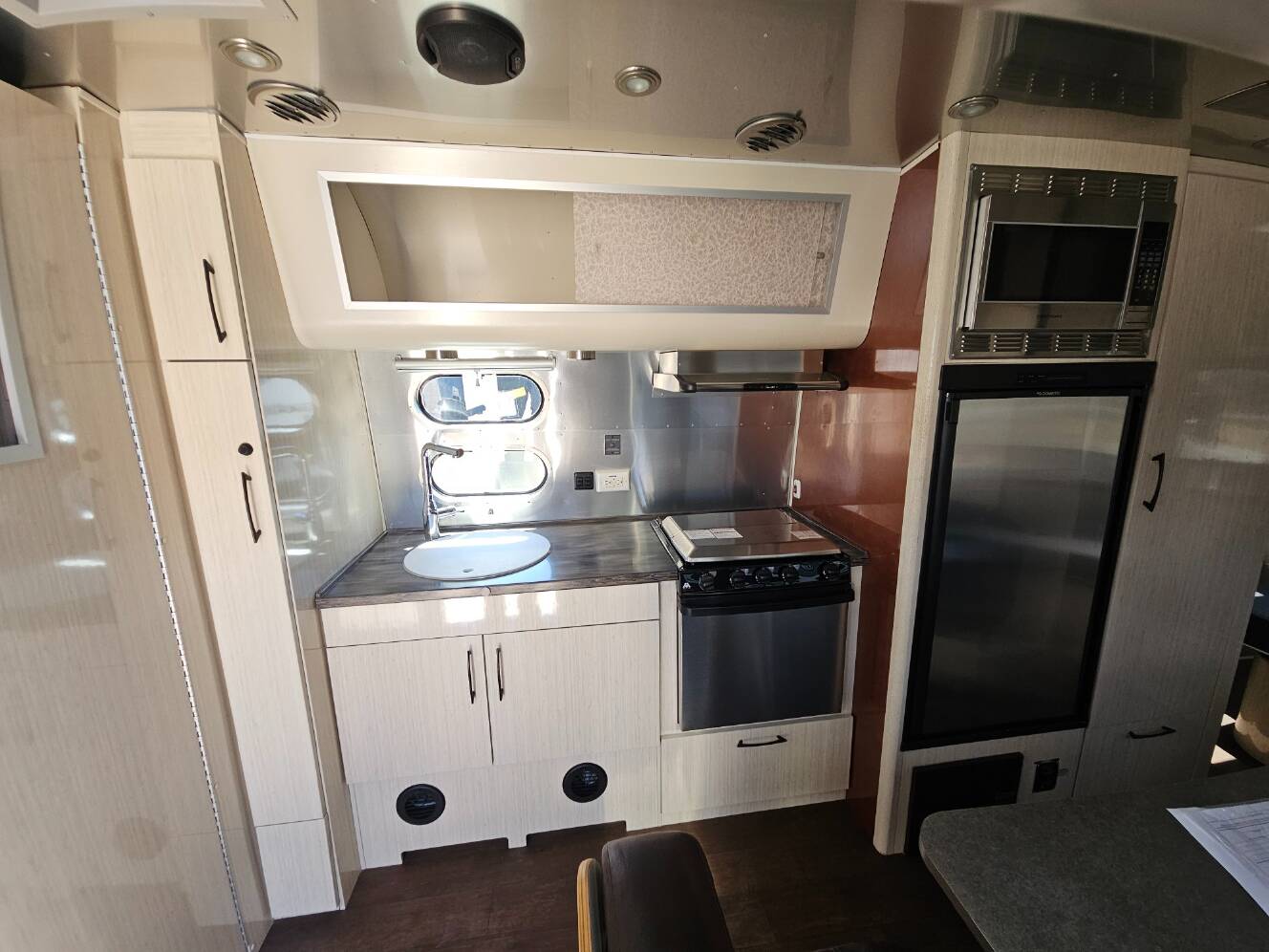 A photo of this 2016 Airstream International Serenity 23FB