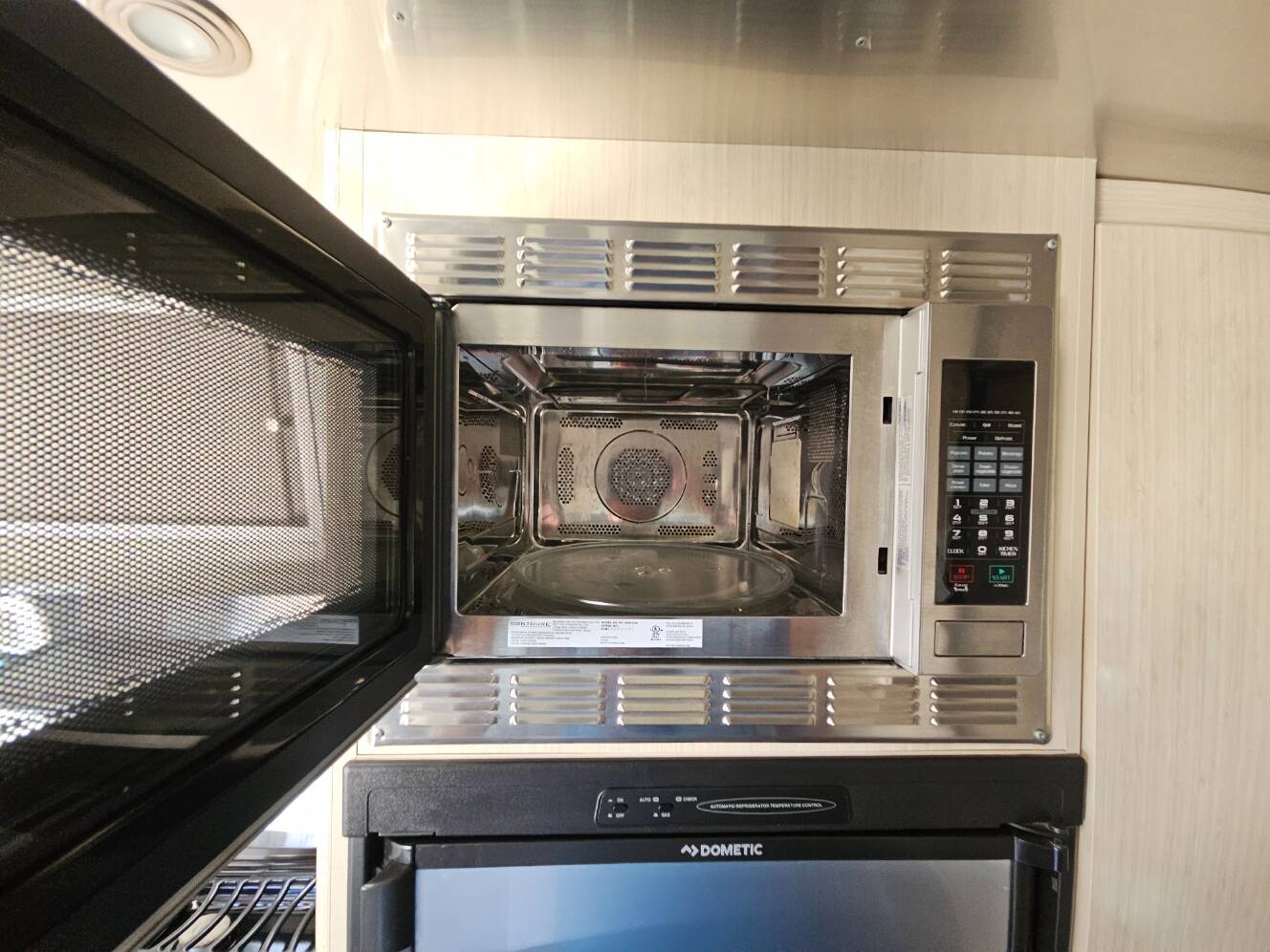 A photo of this 2016 Airstream International Serenity 23FB