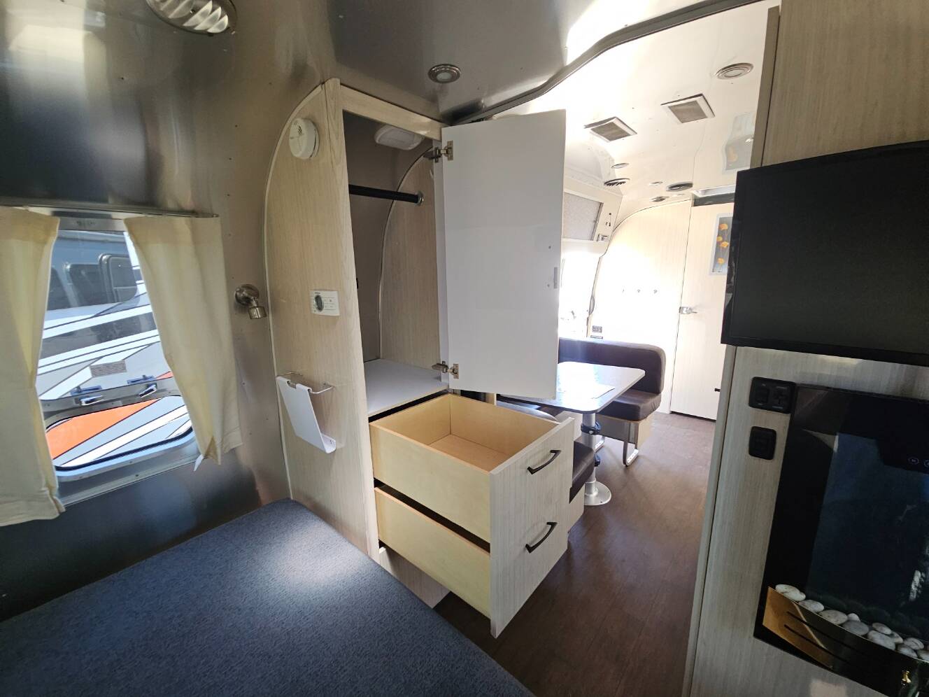 A photo of this 2016 Airstream International Serenity 23FB