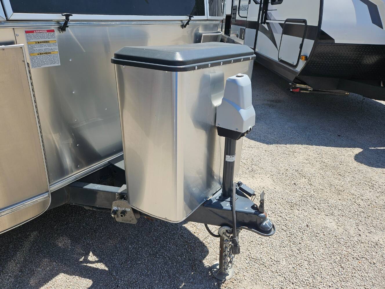 A photo of this 2016 Airstream International Serenity 23FB
