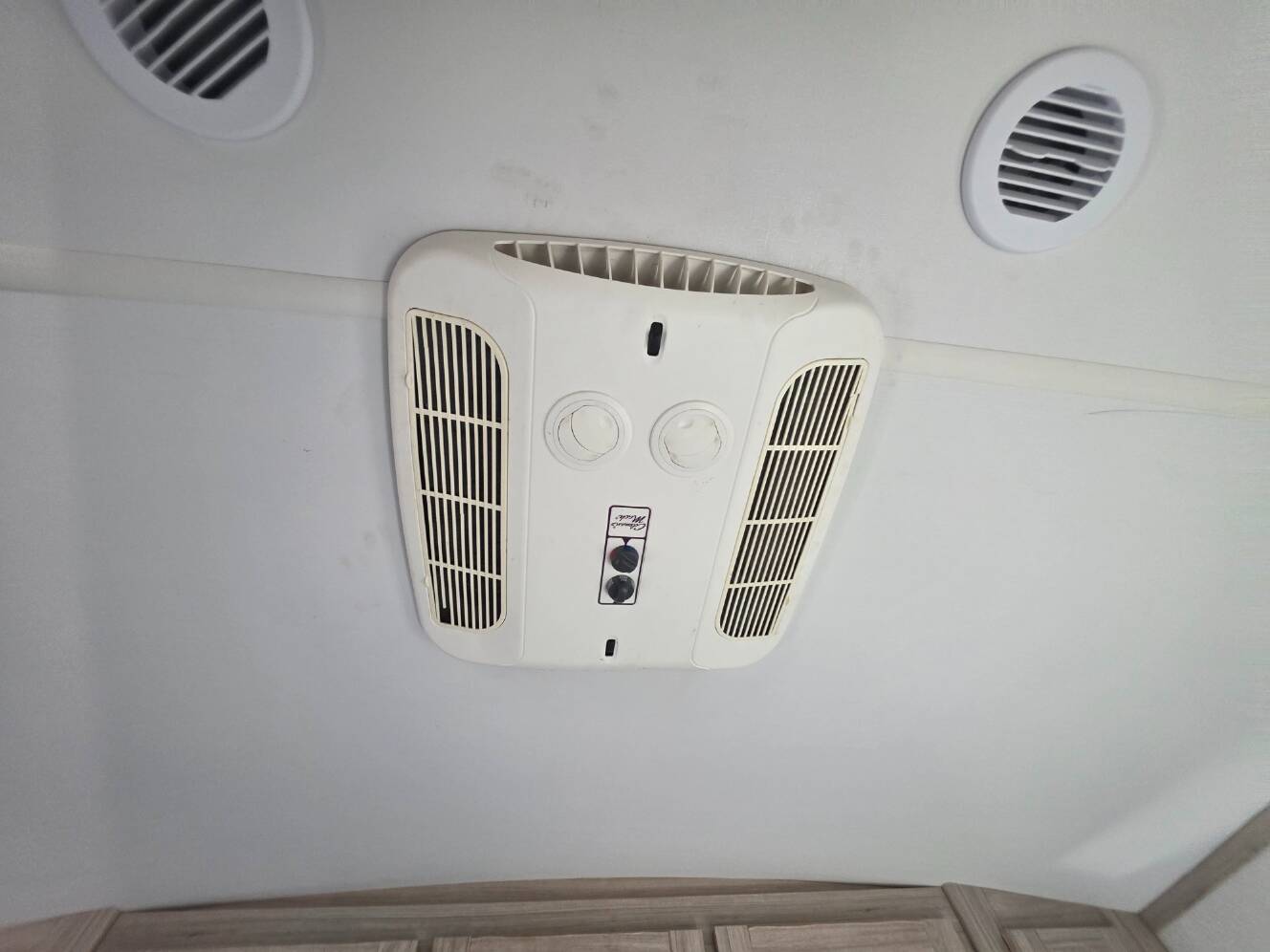 A photo of this 2022 Heartland Sundance Ultra Lite Series 255BH