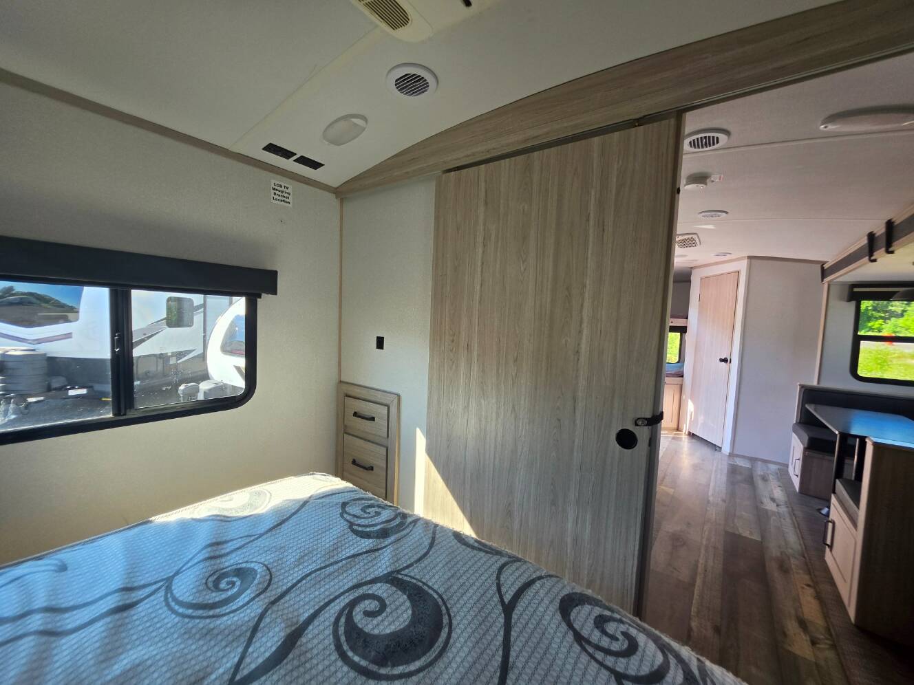 A photo of this 2022 Heartland Sundance Ultra Lite Series 255BH