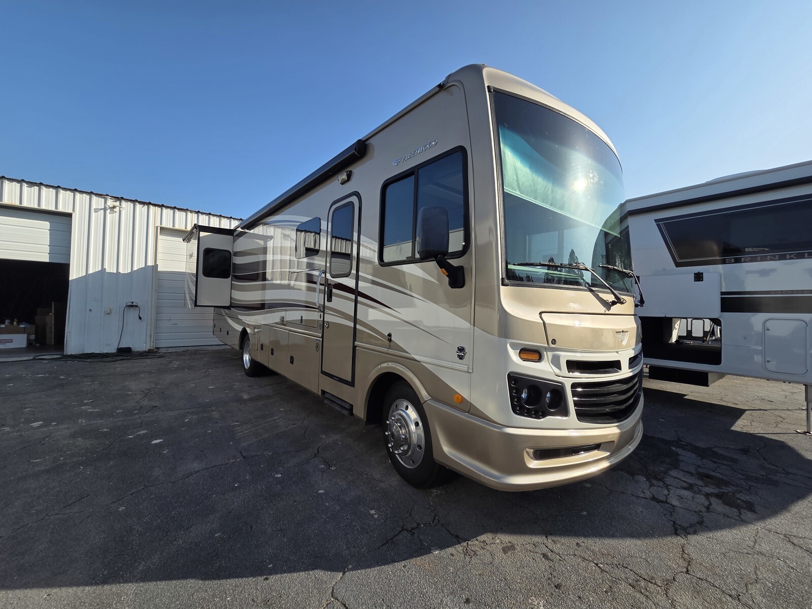 2017 Fleetwood Bounder 33C in lake park GA