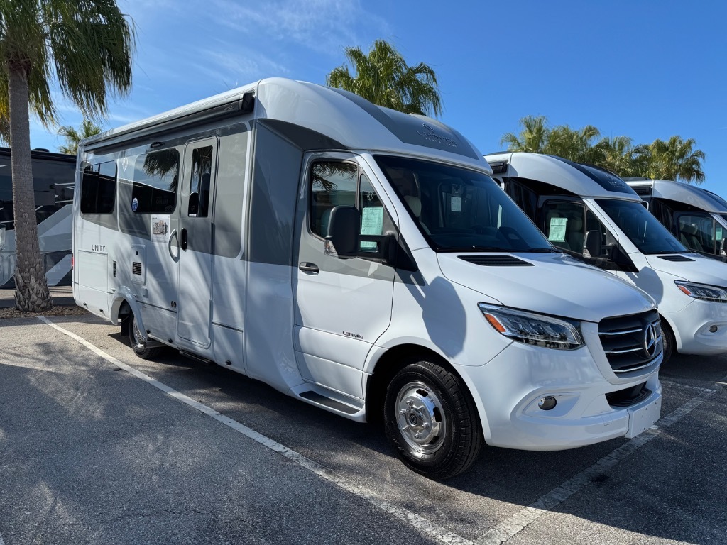 2026 Leisure Travel Vans Unity 24CB U24CB in nokomis FL