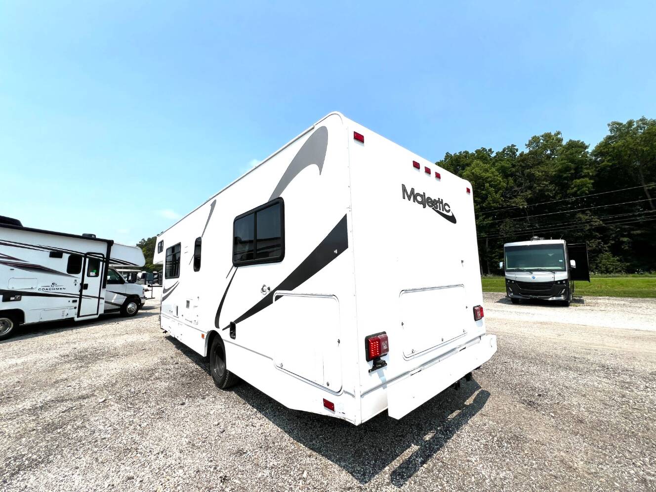 A photo of this 2019 Thor Motor Coach Majestic 28A