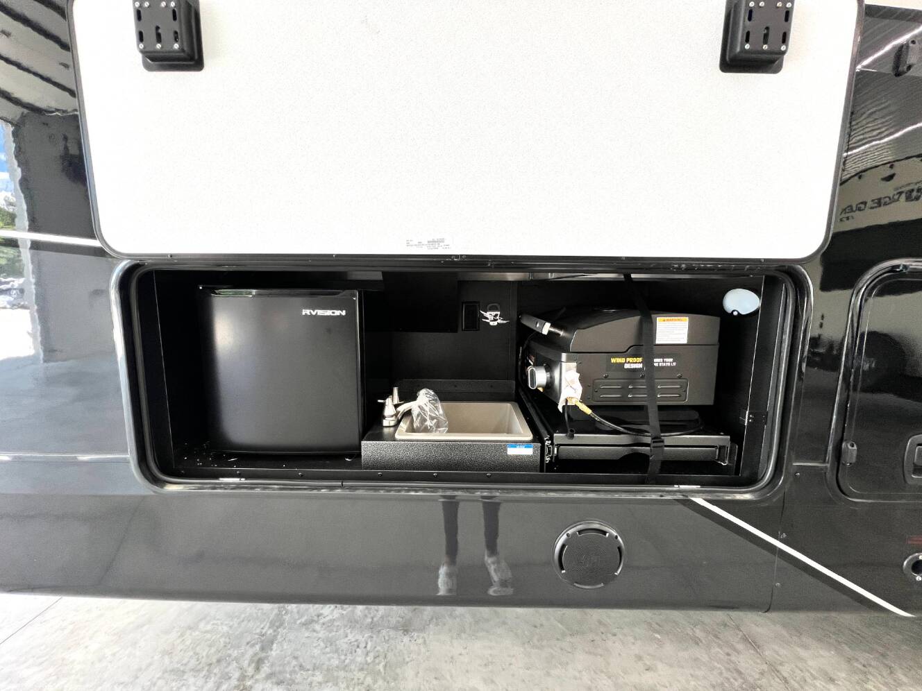A photo of this 2026 Jayco Pinnacle 39FLOK