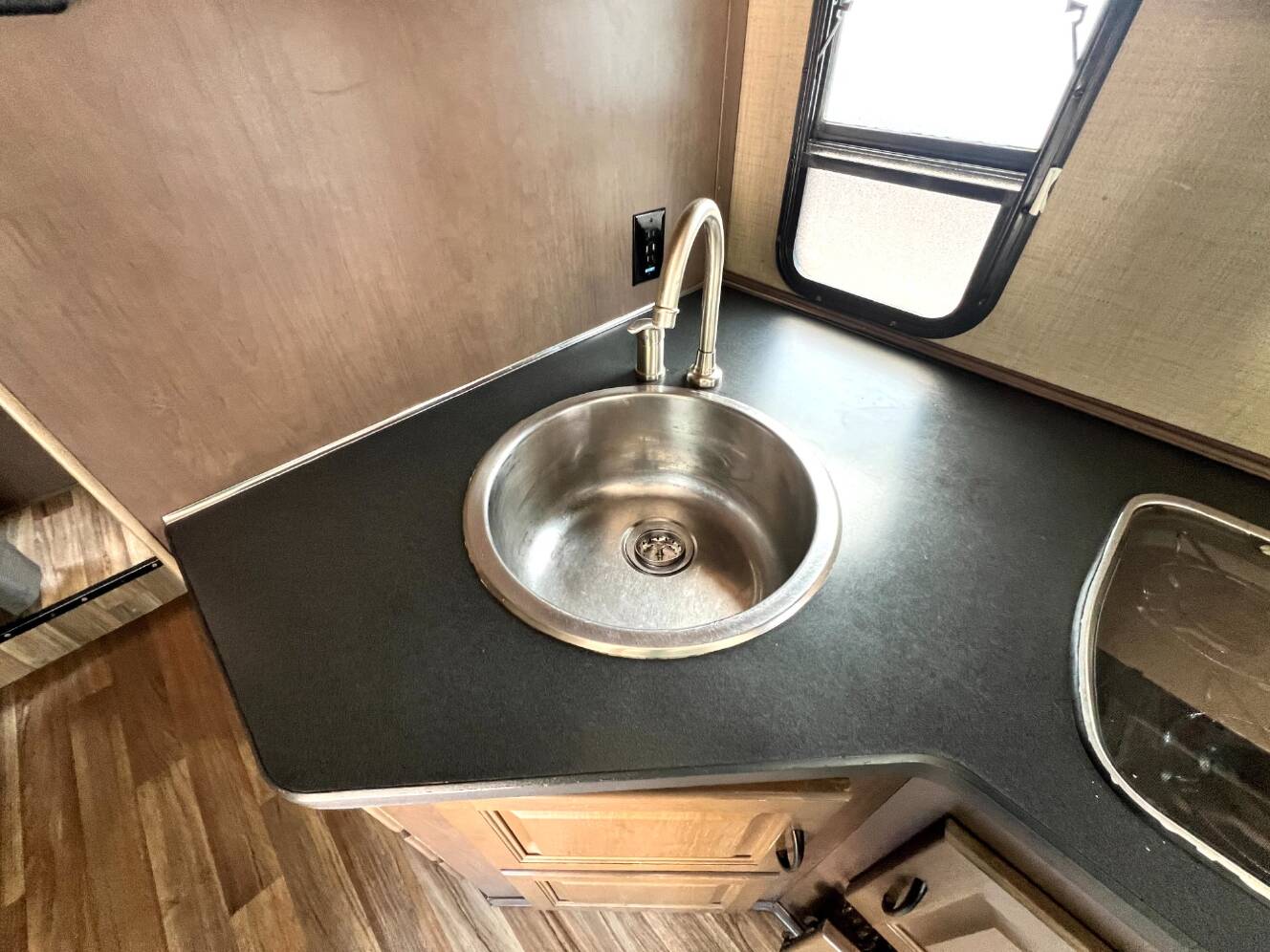 A photo of this 2019 Thor Motor Coach Majestic 28A