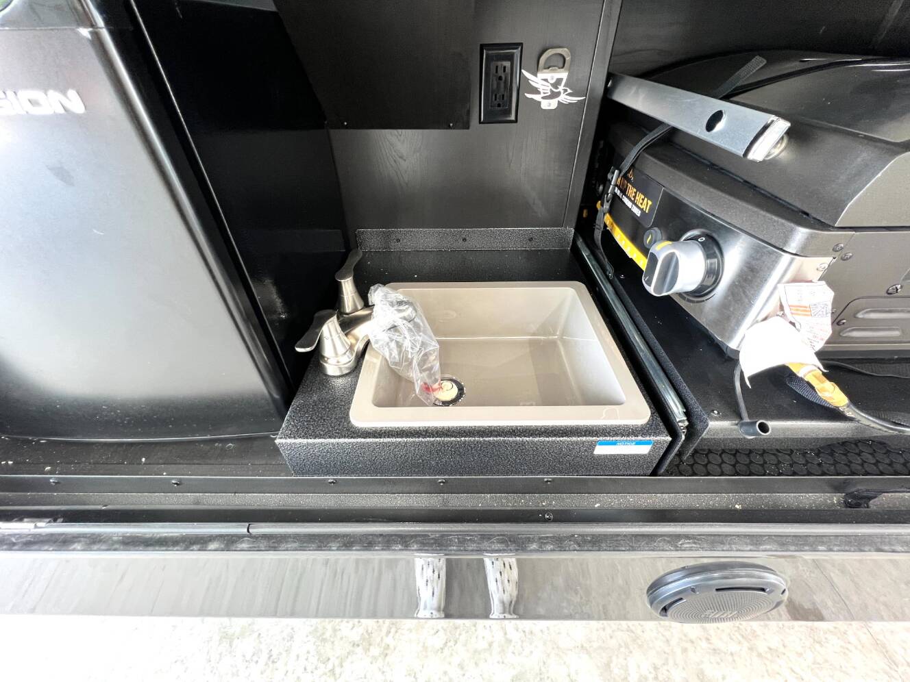 A photo of this 2026 Jayco Pinnacle 39FLOK