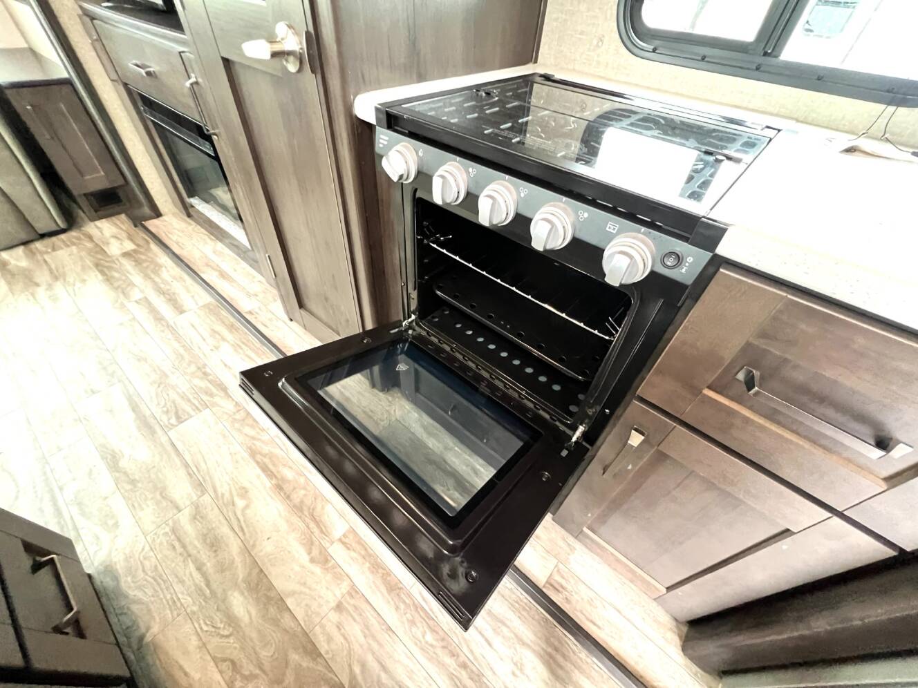 A photo of this 2022 Grand Design Reflection 315RLTS