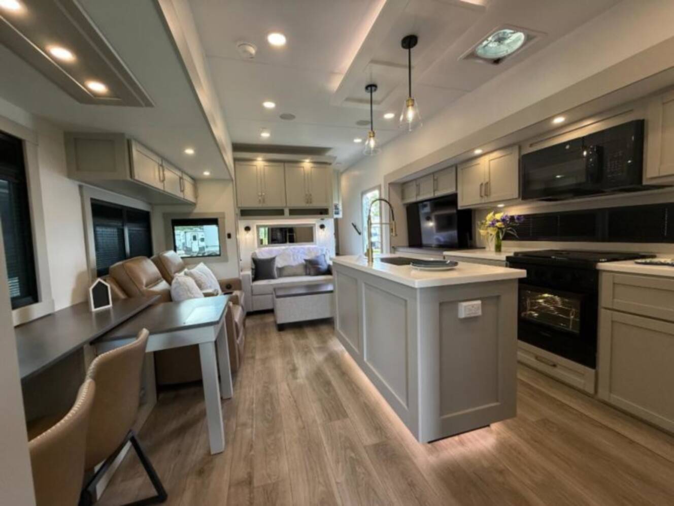 A photo of this 2026 Brinkley MODEL Z 3400