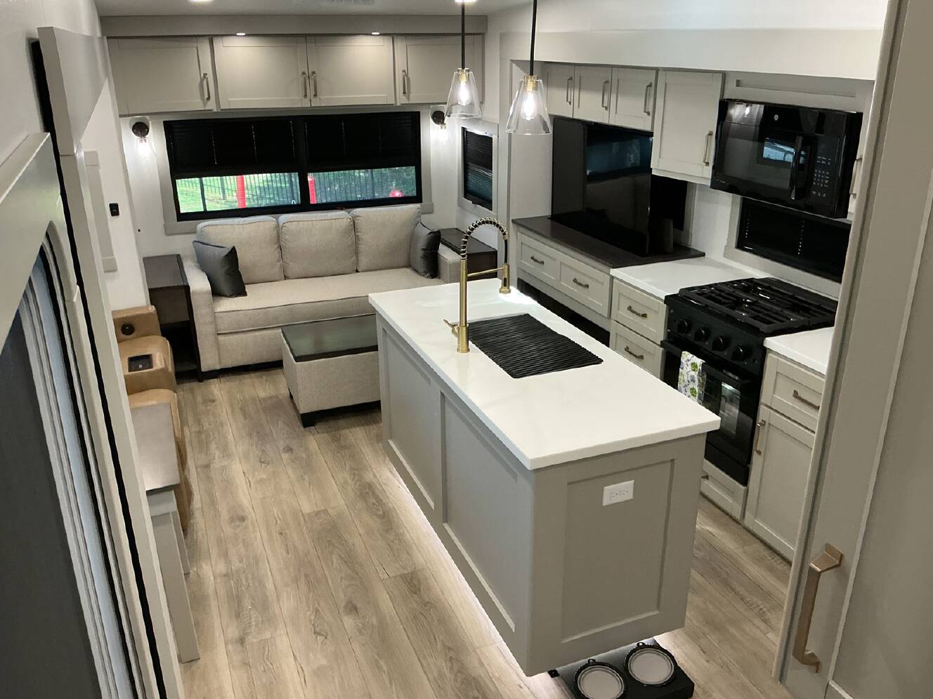 A photo of this 2026 Brinkley Model Z 2900