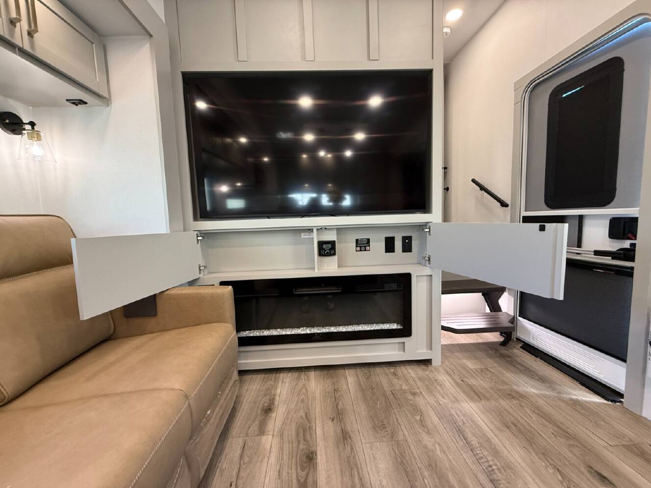 A photo of this 2026 Brinkley Model Z 2700