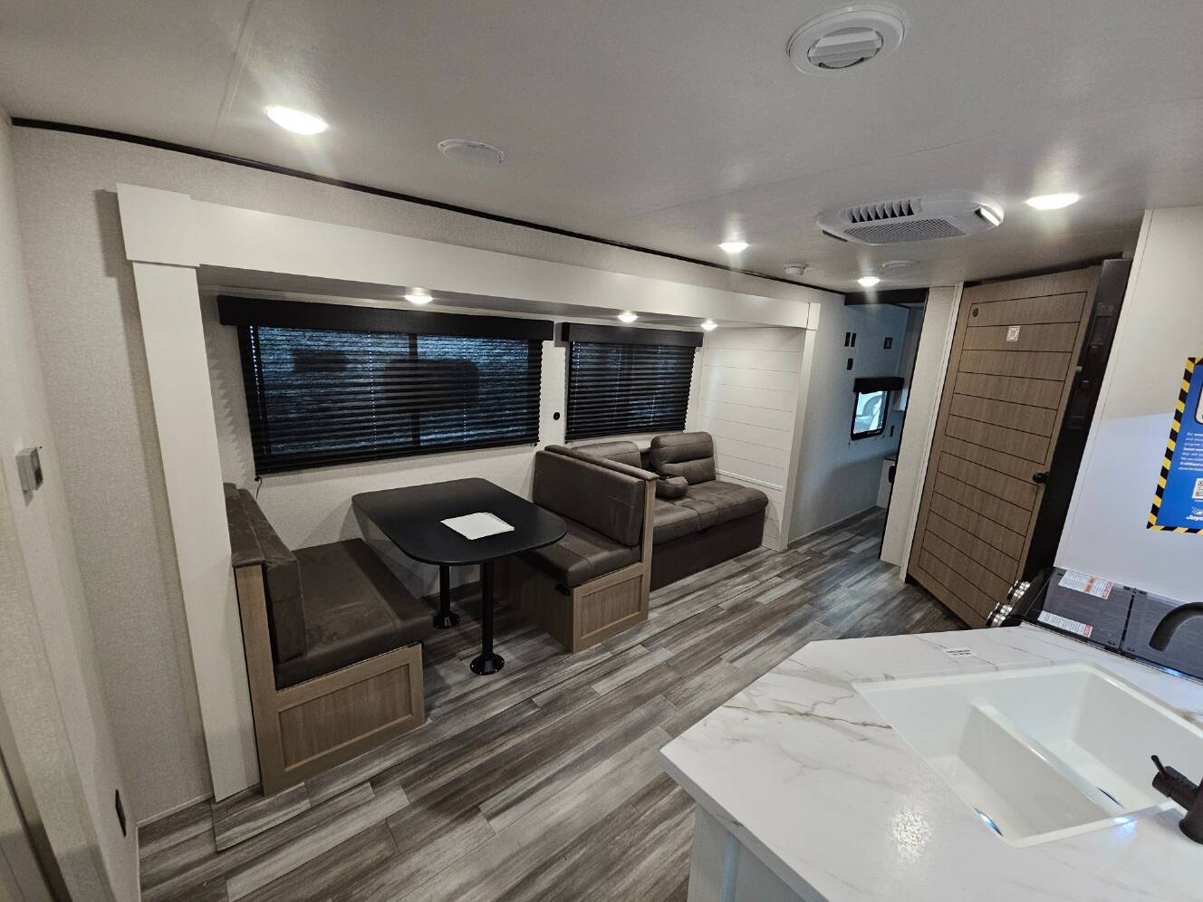 A photo of this 2026 Jayco Jay Flight SLX 263BHSW