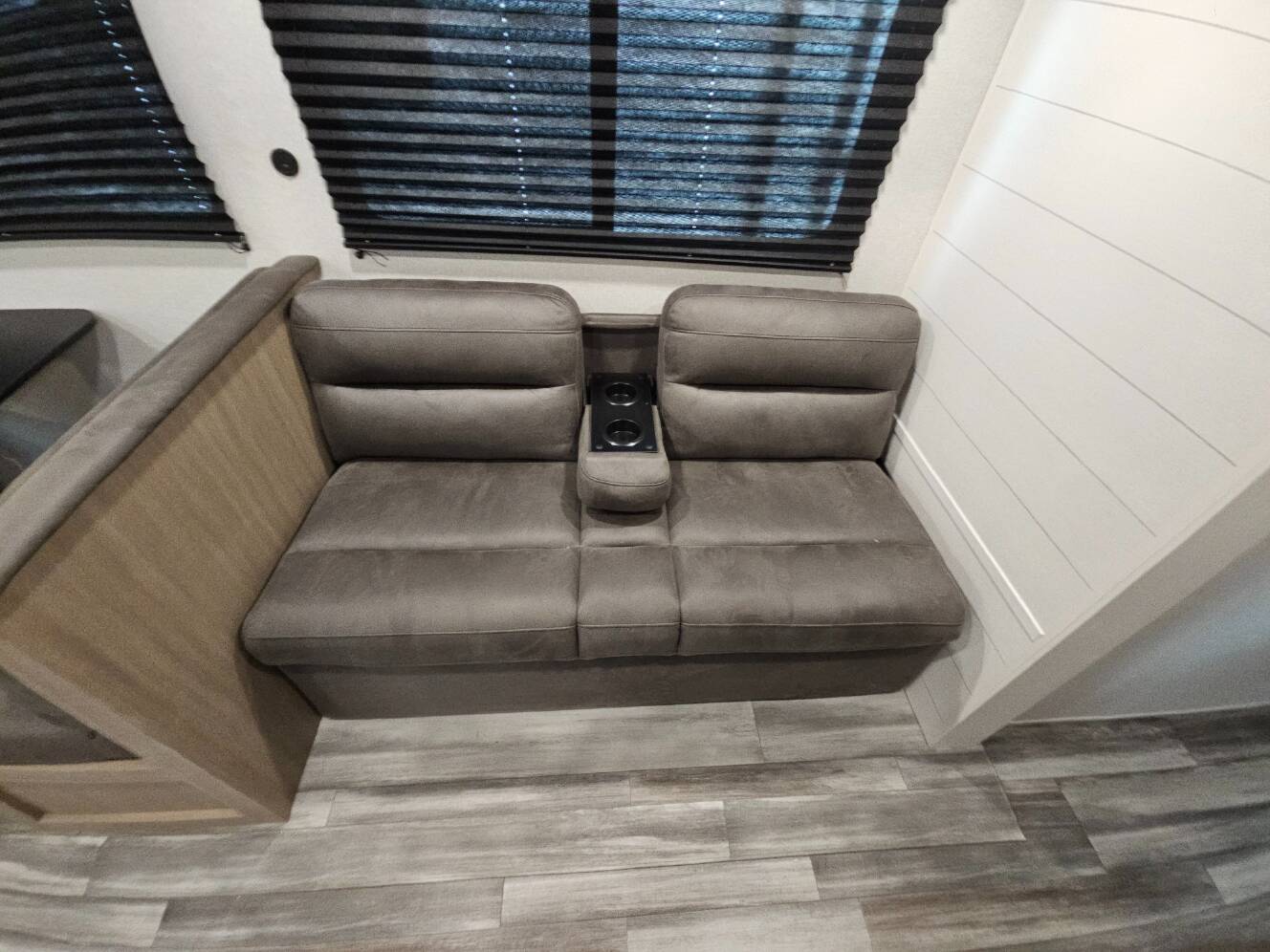 A photo of this 2026 Jayco Jay Flight SLX 263BHSW
