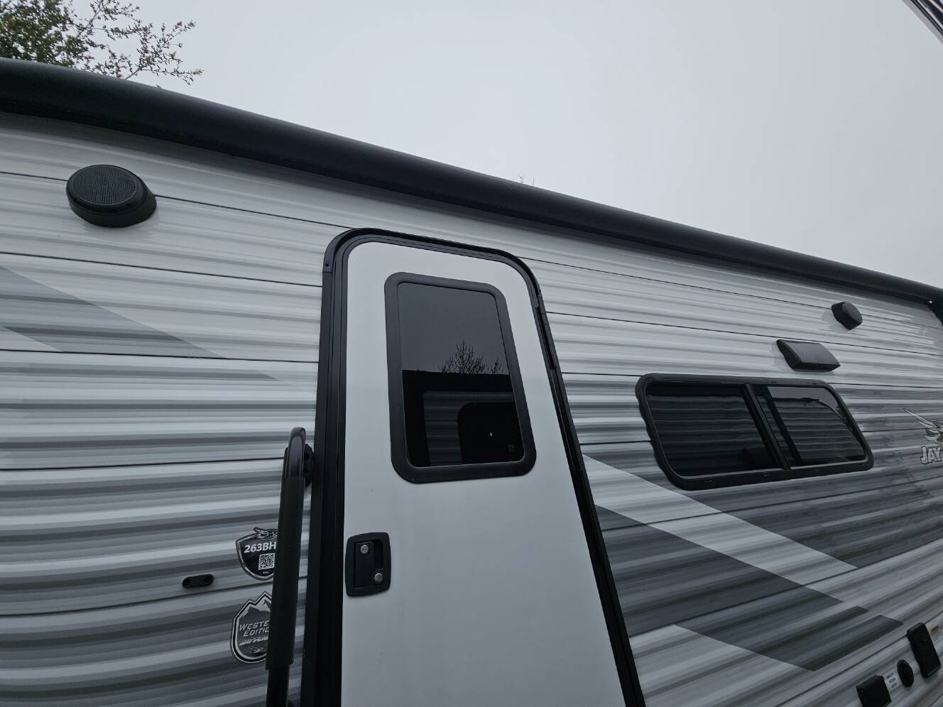 A photo of this 2026 Jayco Jay Flight SLX 263BHSW