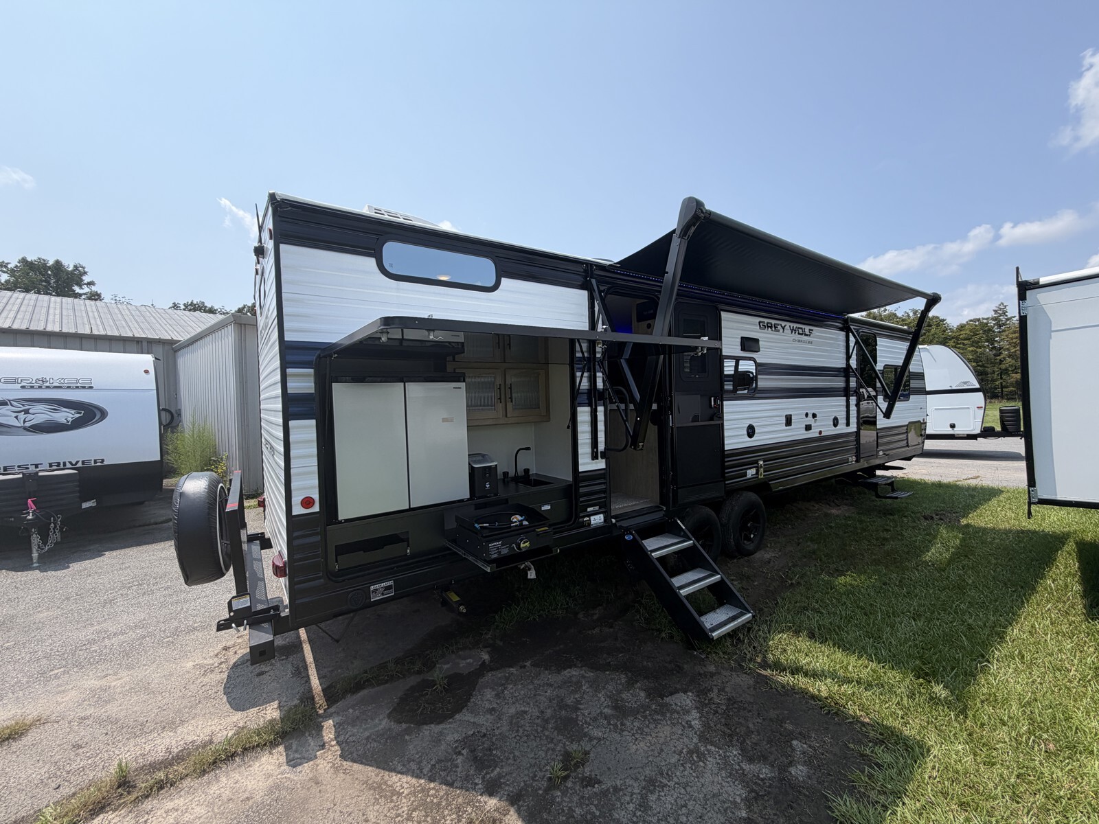 2027 Forest River Cherokee Grey Wolf 29TE in chocowinity NC