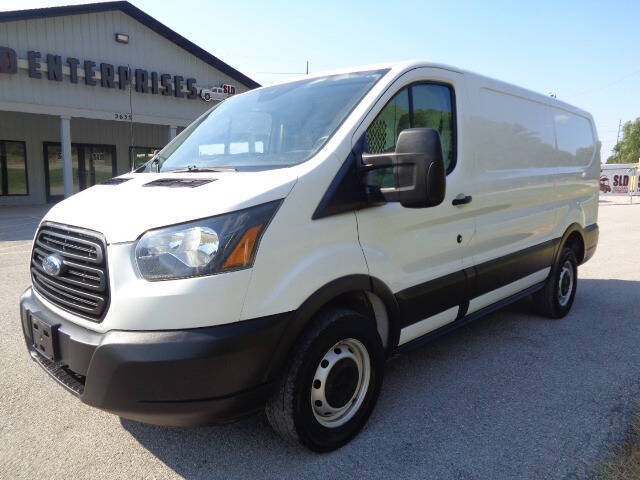 2019 FORD TRANSIT 250 in East Carondelet, IL