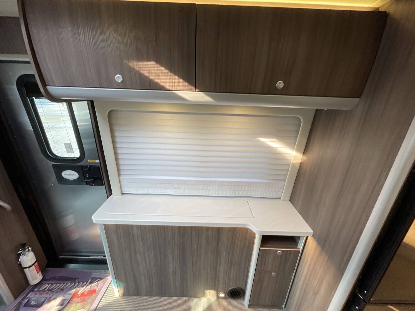 A photo of this 2022 Airstream ATLAS MURPHY SUITE