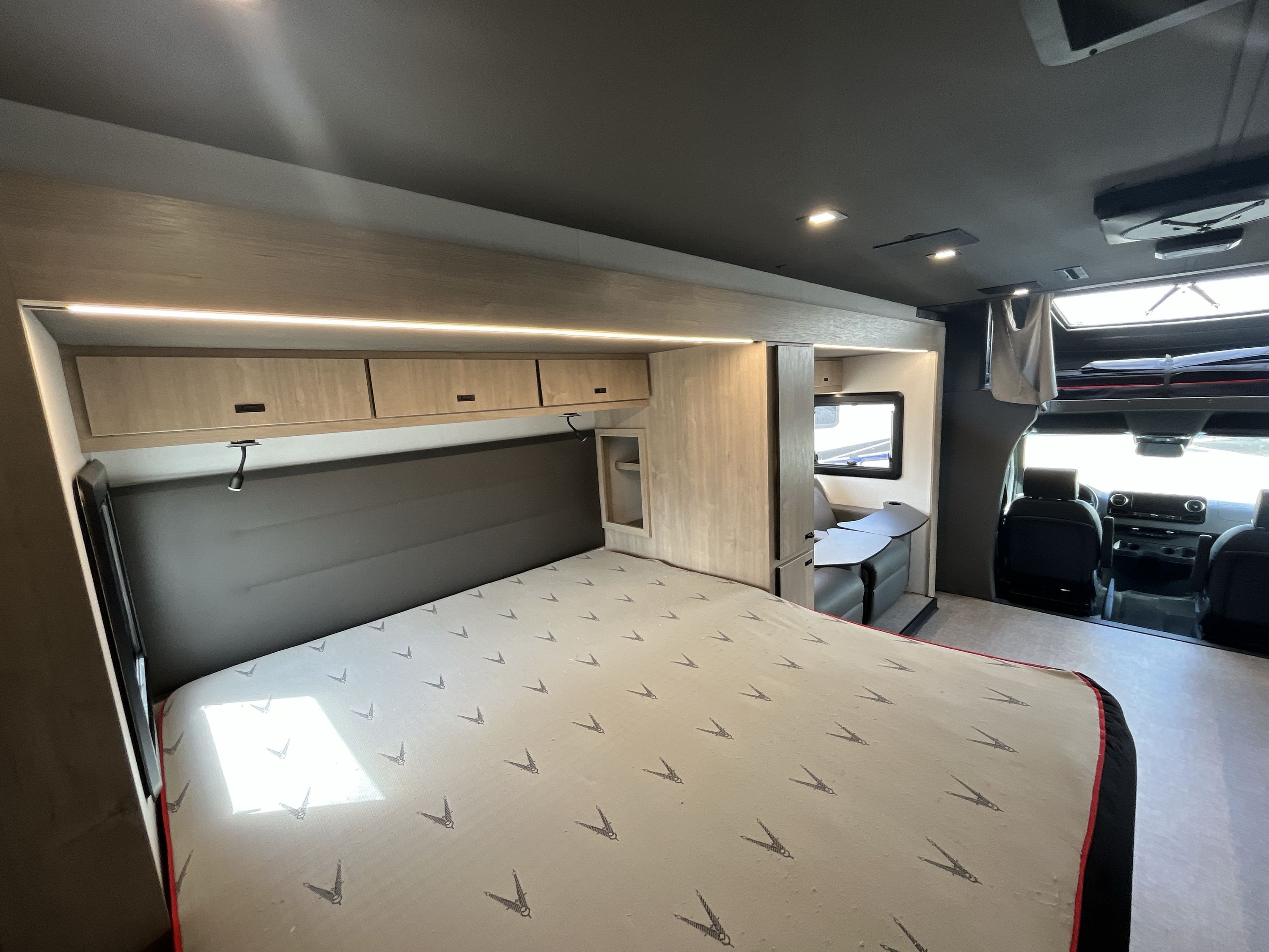2025 Grand Design LINEAGE SERIES M 25FW in biloxi MS