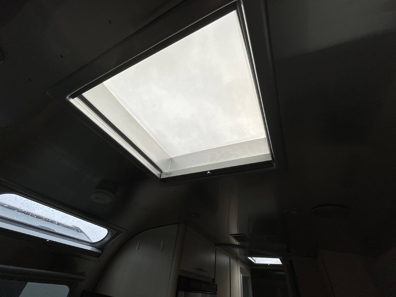 A photo of this 2022 Airstream FLYING CLOUD 27FB QUEEN