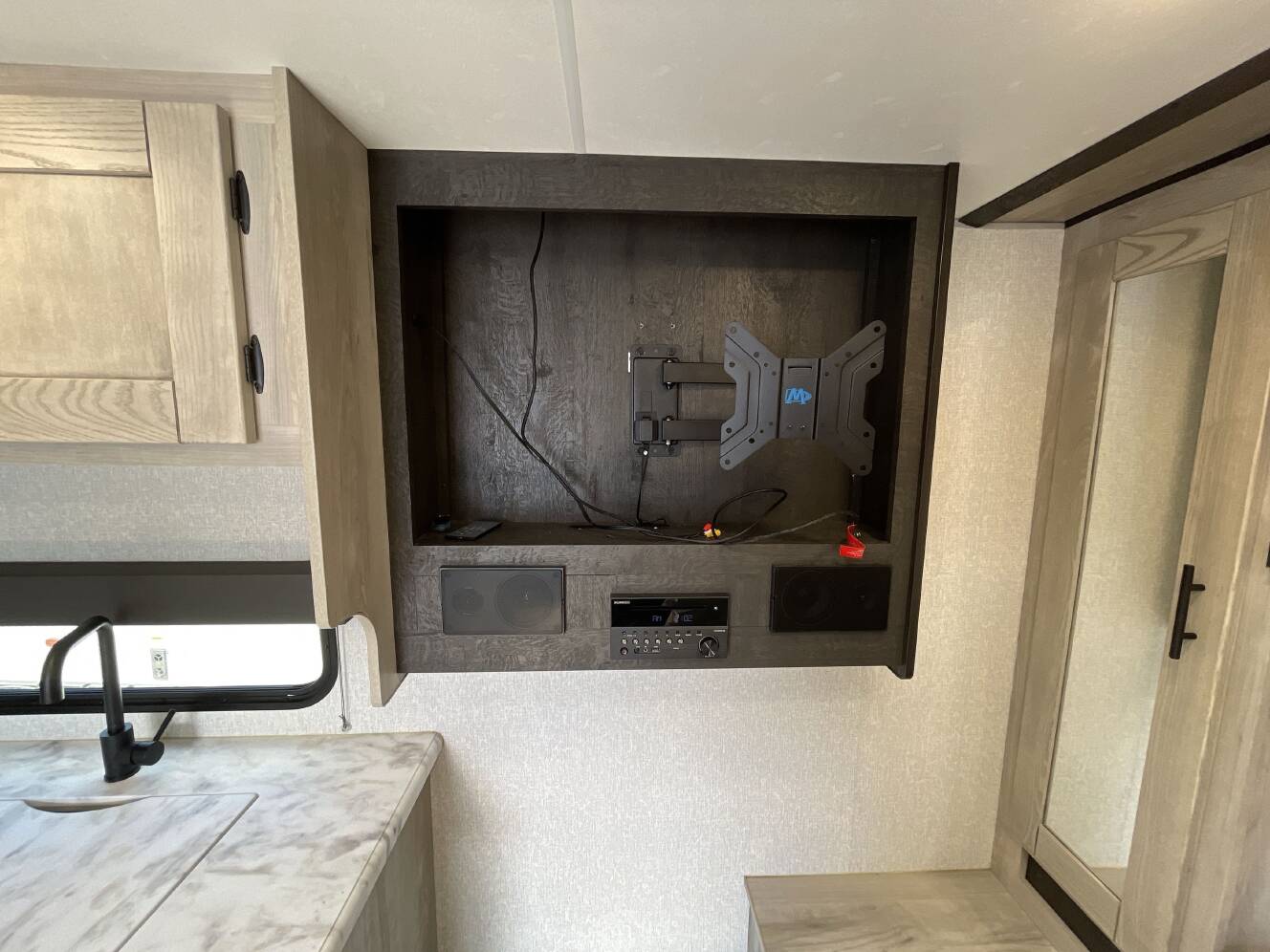 A photo of this 2021 K-Z Rv CONNECT SE 210MBKSE