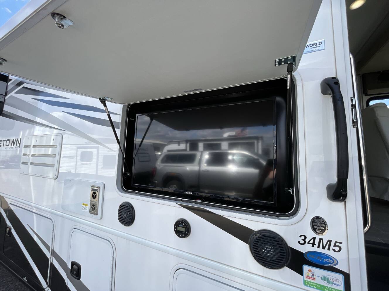 A photo of this 2023 Forest River GEORGETOWN 5 SERIES 34M