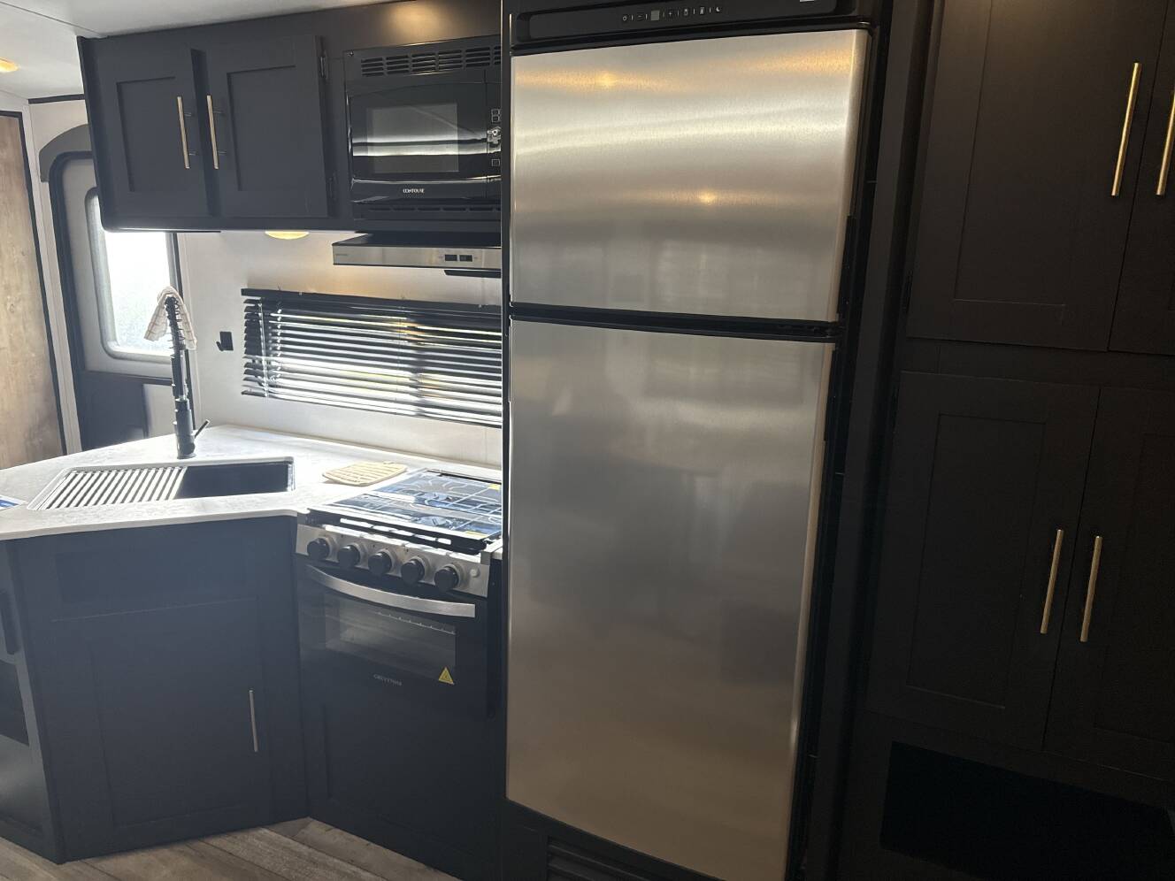 A photo of this 2022 Keystone SPRINGDALE 295BH