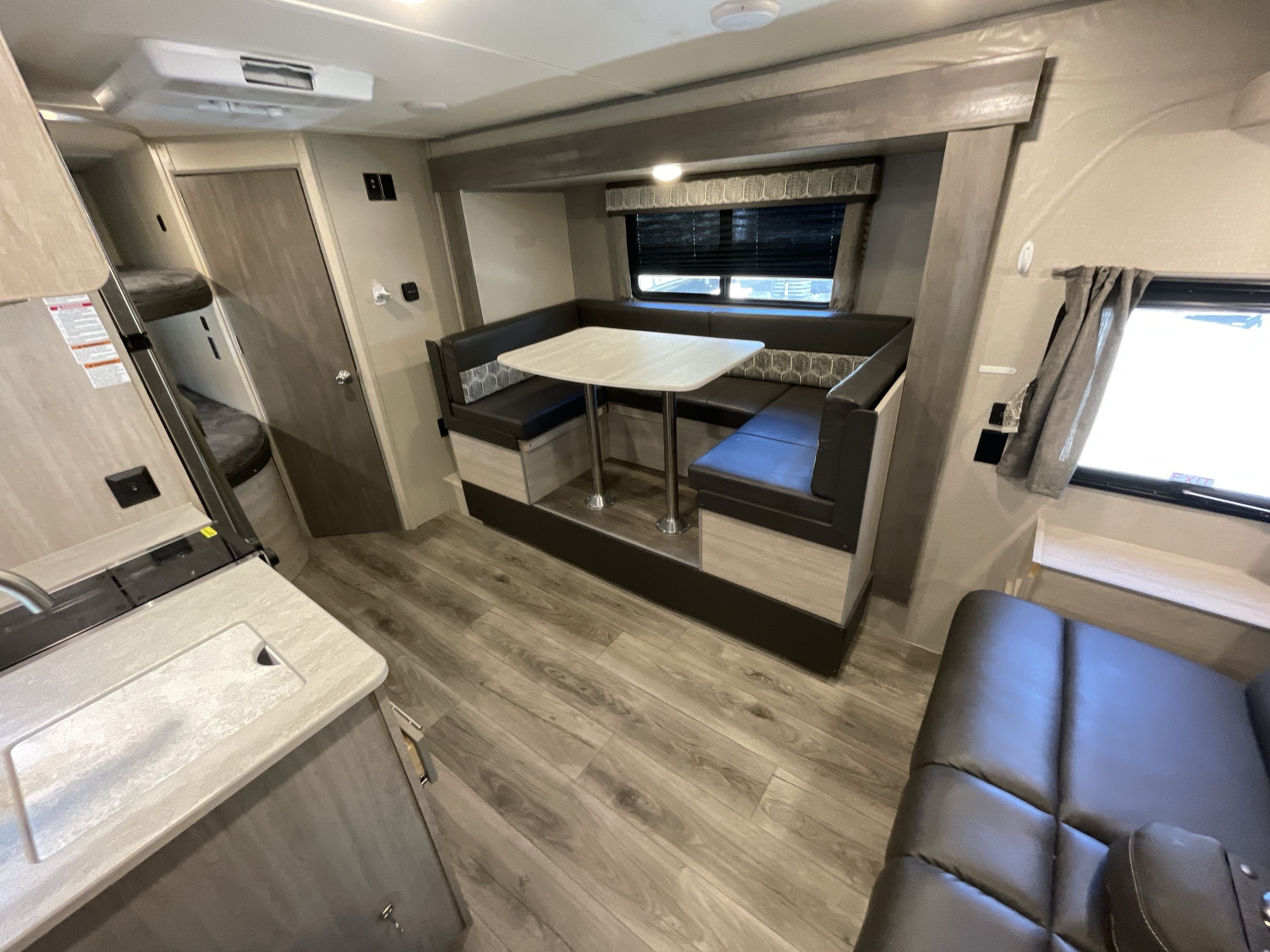 2022 Coachmen CATALINA SUMMIT 184BHS in wentzville MO