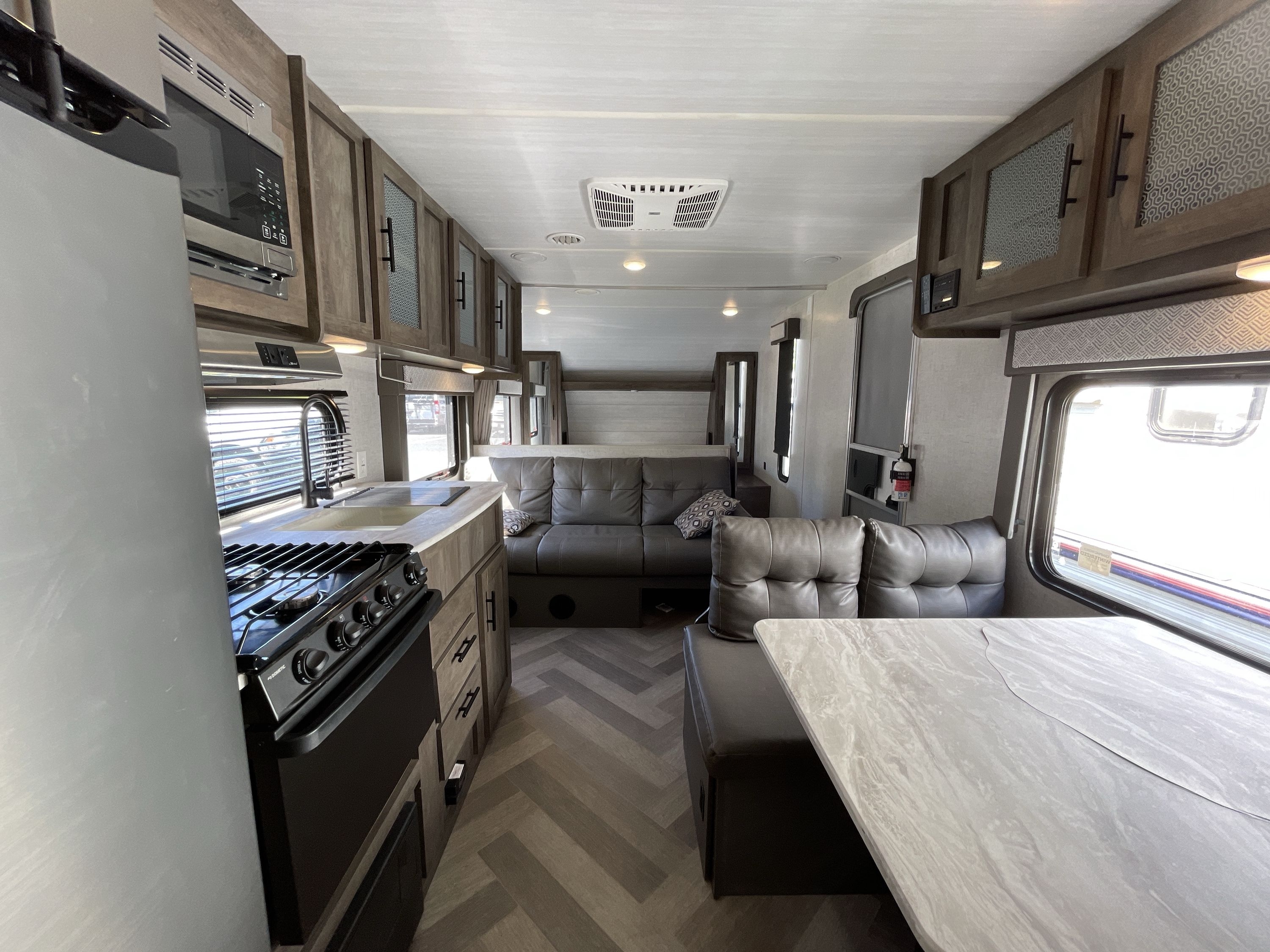 2021 Forest River SALEM CRUISE LITE 241QBXL in west hatfield MA