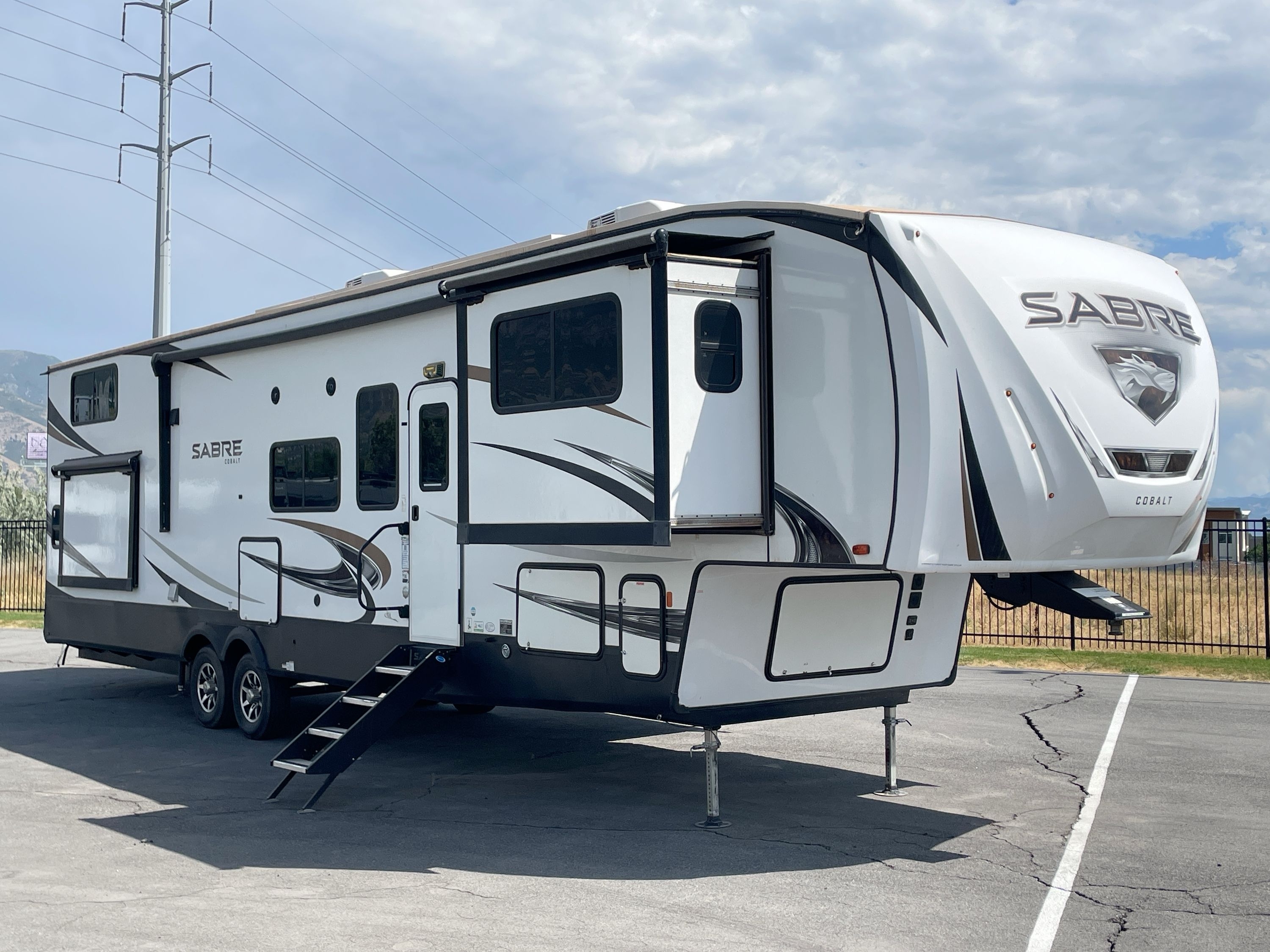 2022 Forest River SABRE 37FLL in kaysville UT