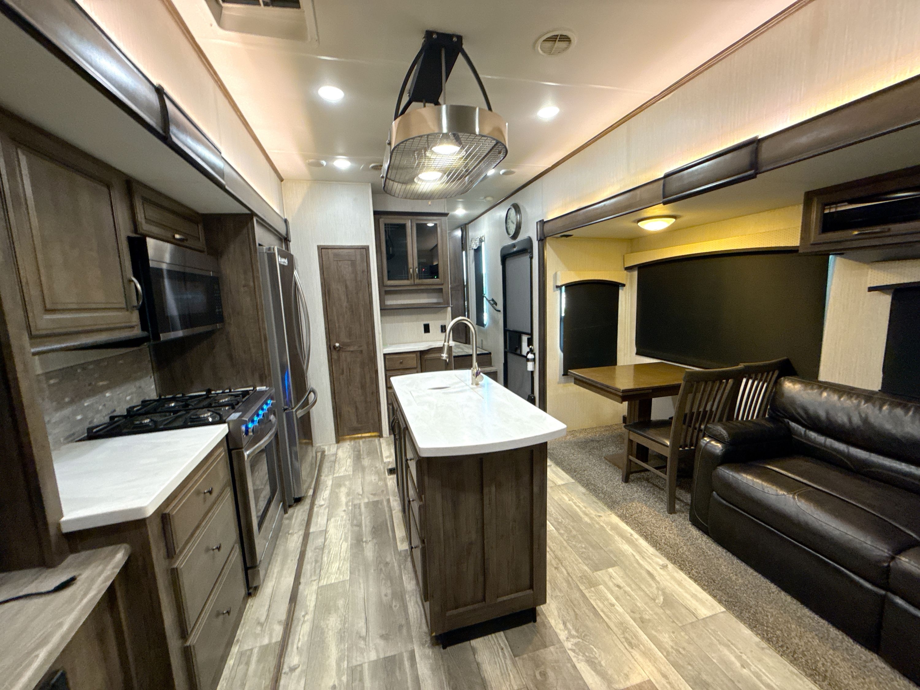 2020 Forest River SIERRA 373BH in calera AL