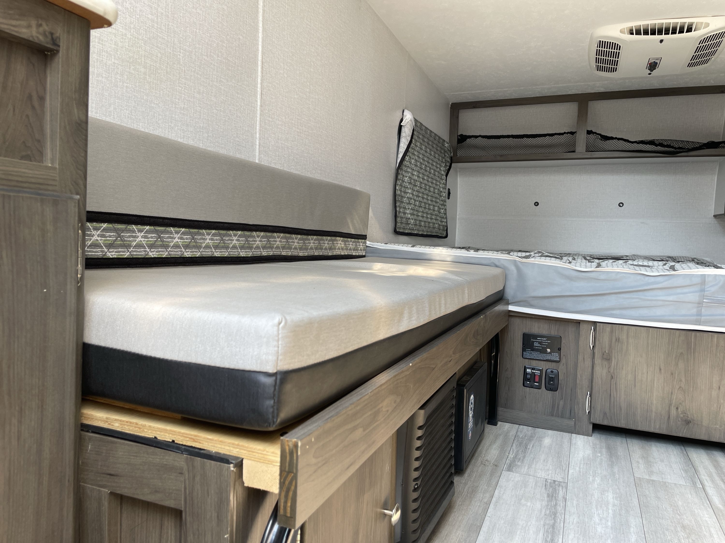2019 Coachmen VIKING V-TREC V3 in golden CO