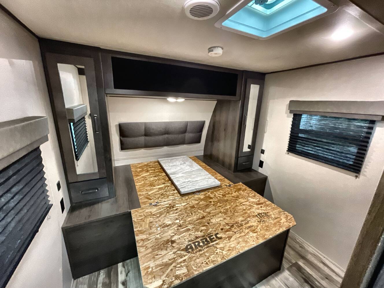 A photo of this 2022 Grand Design TRANSCEND XPLOR 221RB