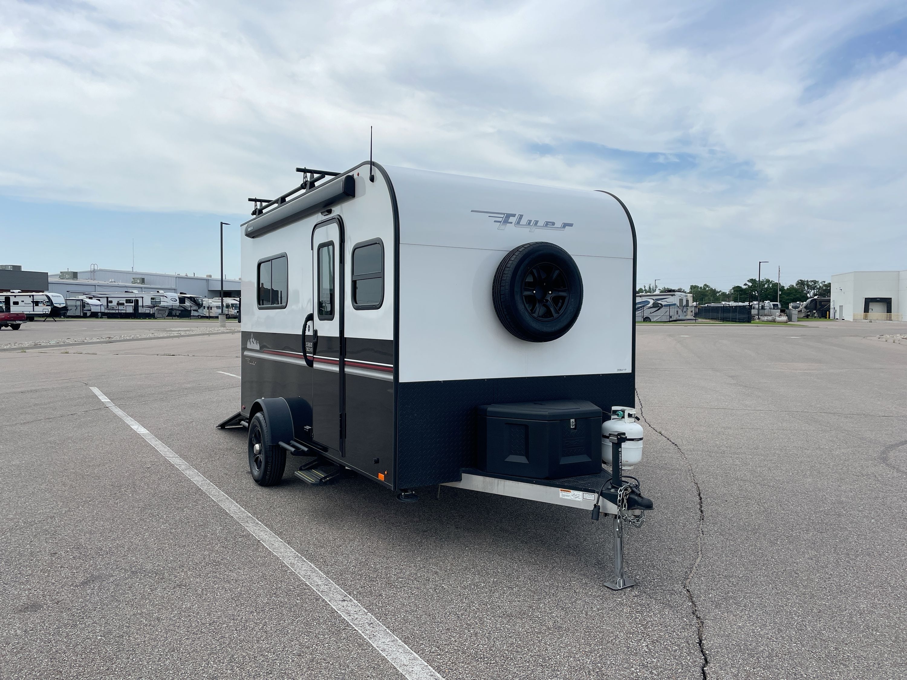 2022 Intech FLYER DISCOVER Travel Trailer Toy Hauler RV