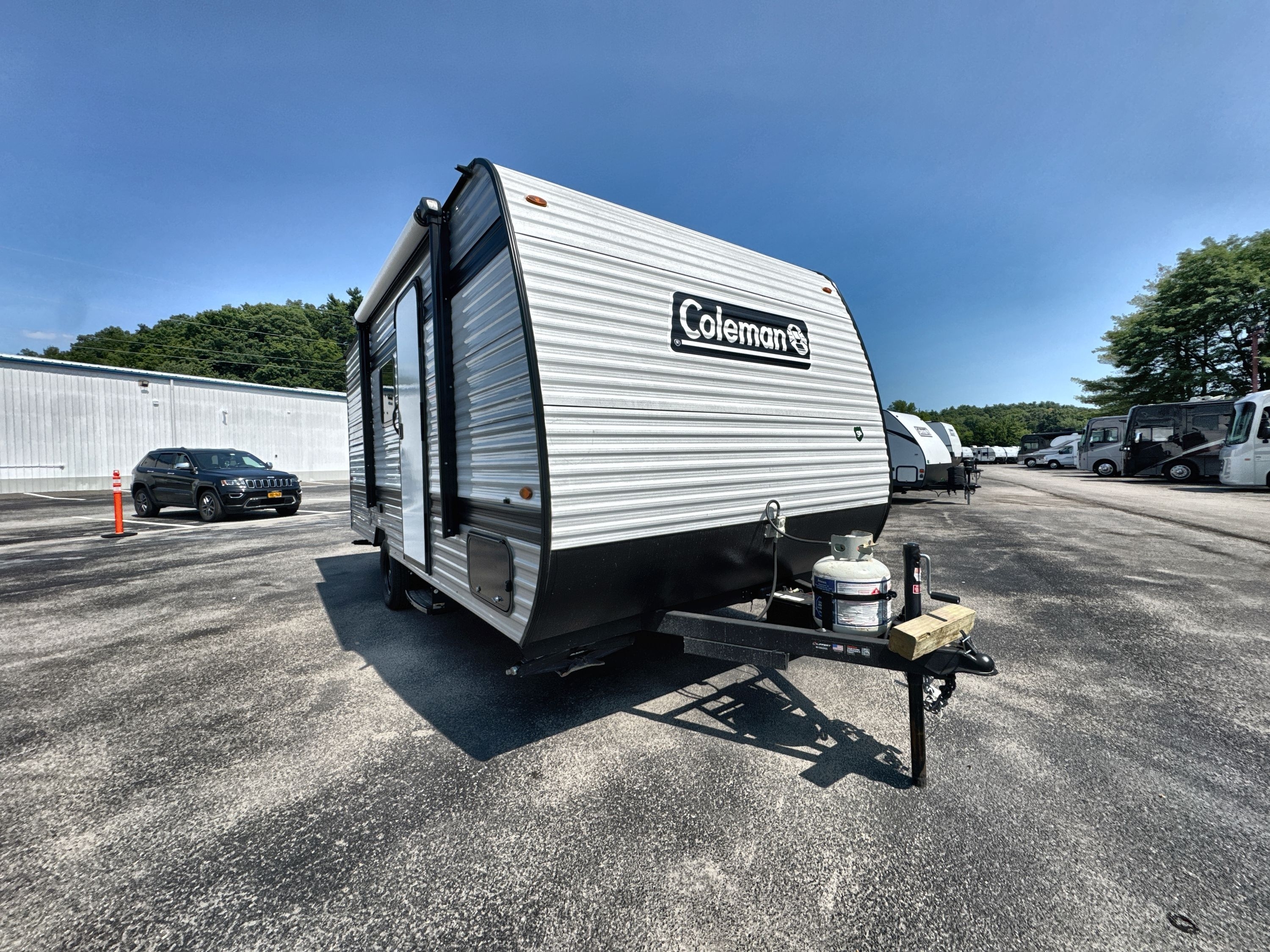2025 Keystone COLEMAN 17B in kingston NY