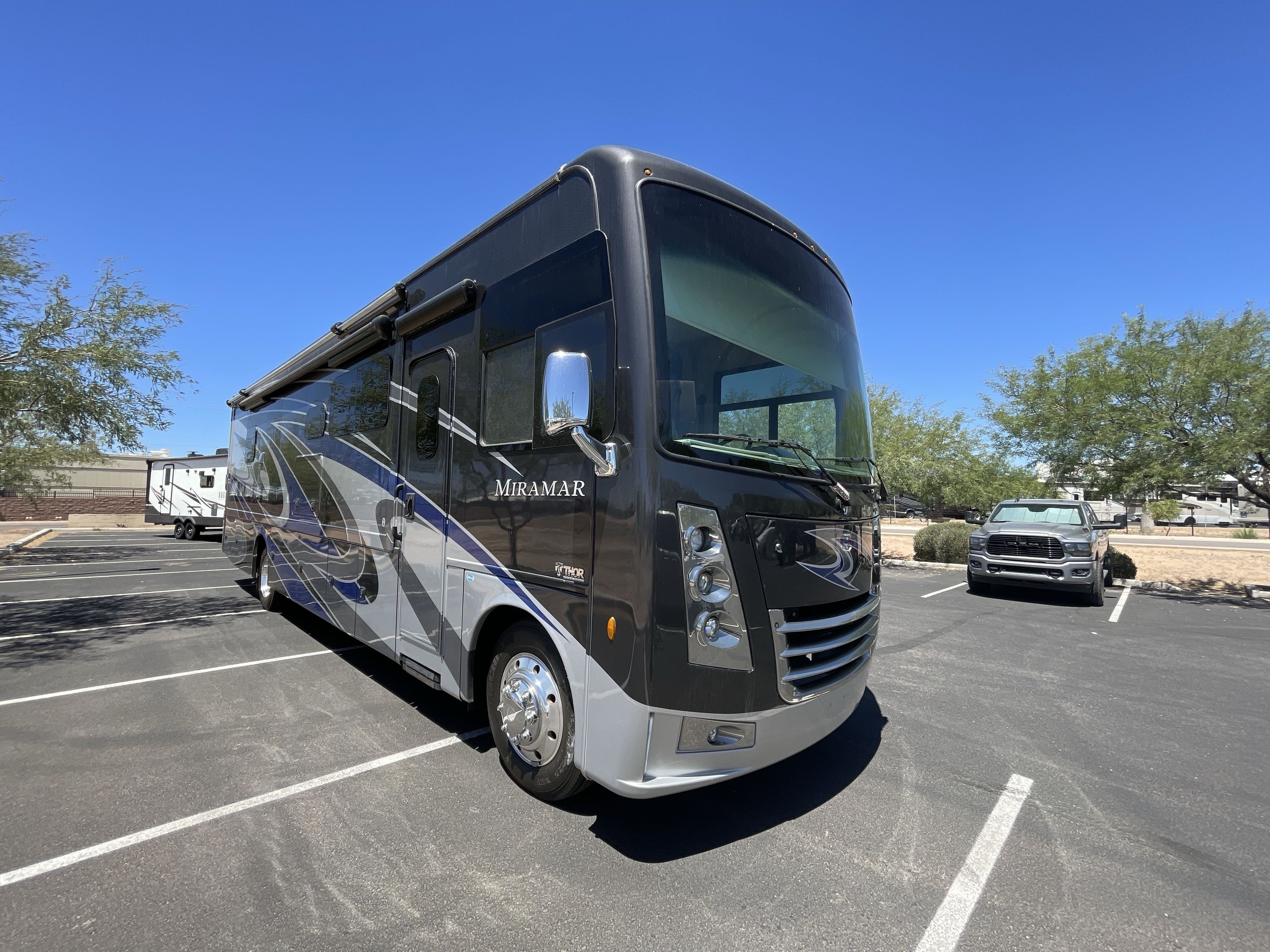 2021 Thor MIRAMAR 35.2 RV