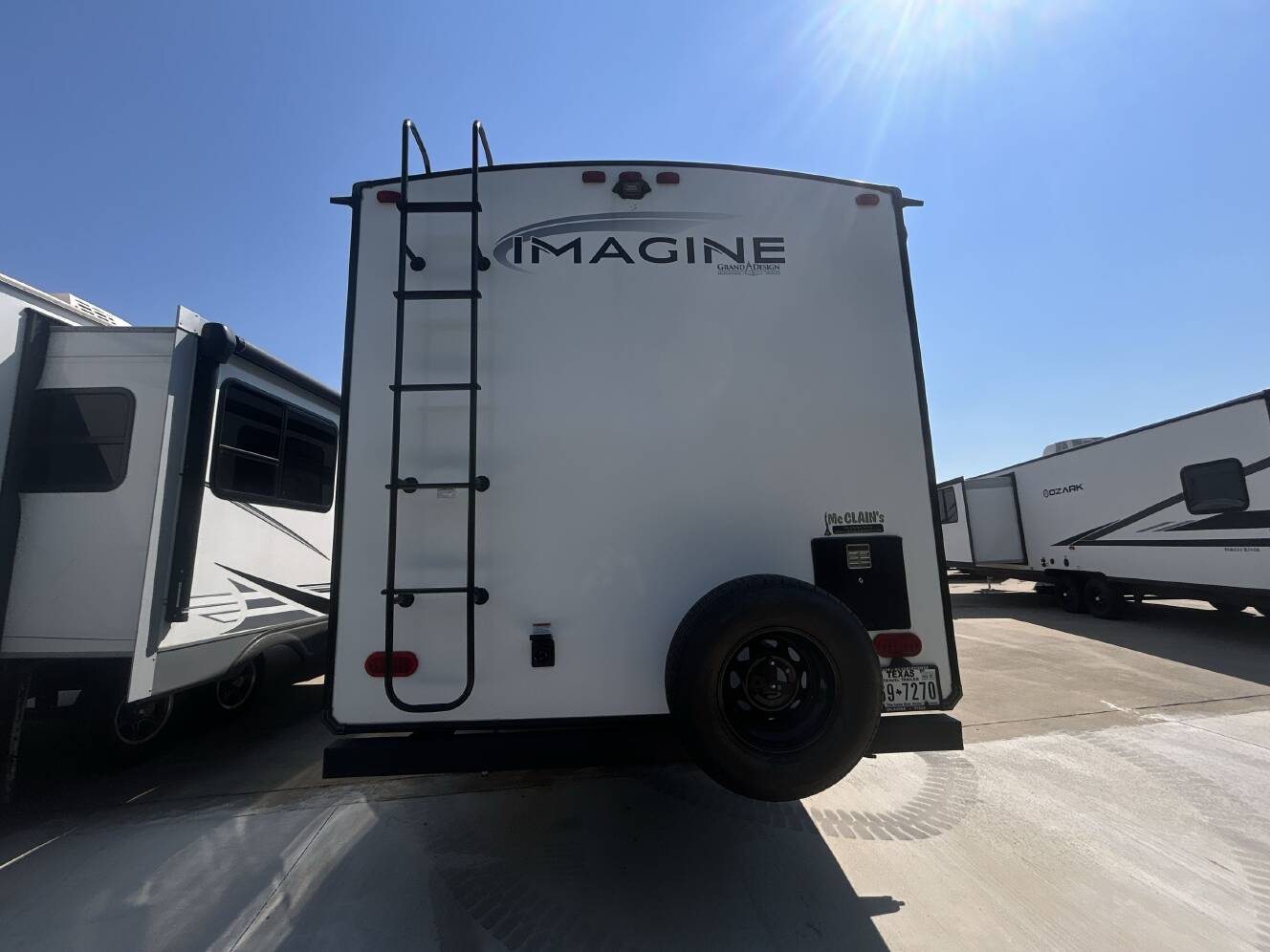 A photo of this 2023 Grand Design IMAGINE 2800BH