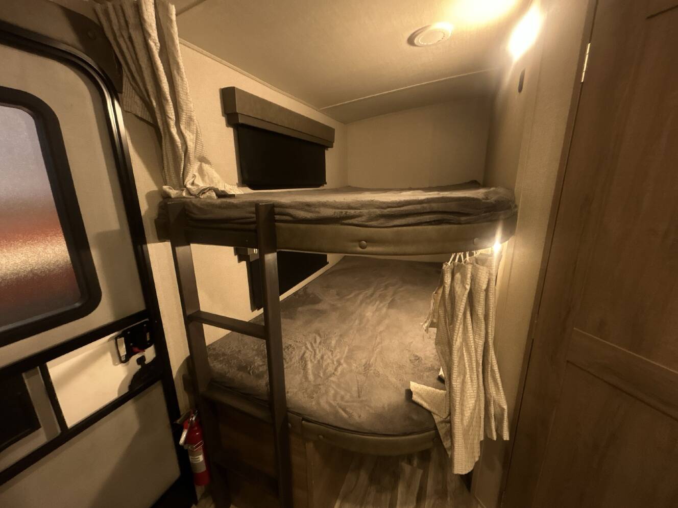 A photo of this 2023 Grand Design IMAGINE 2800BH