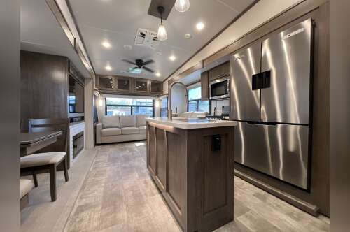 2023 Forest River ROCKWOOD SIGNATURE ULTRA LITE 8288SB in bend OR