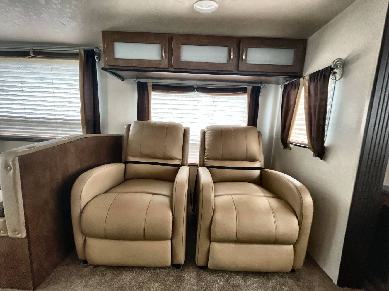 A photo of this 2018 Forest River SALEM 27REI