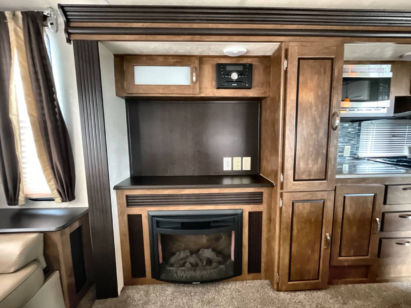 A photo of this 2018 Forest River SALEM 27REI