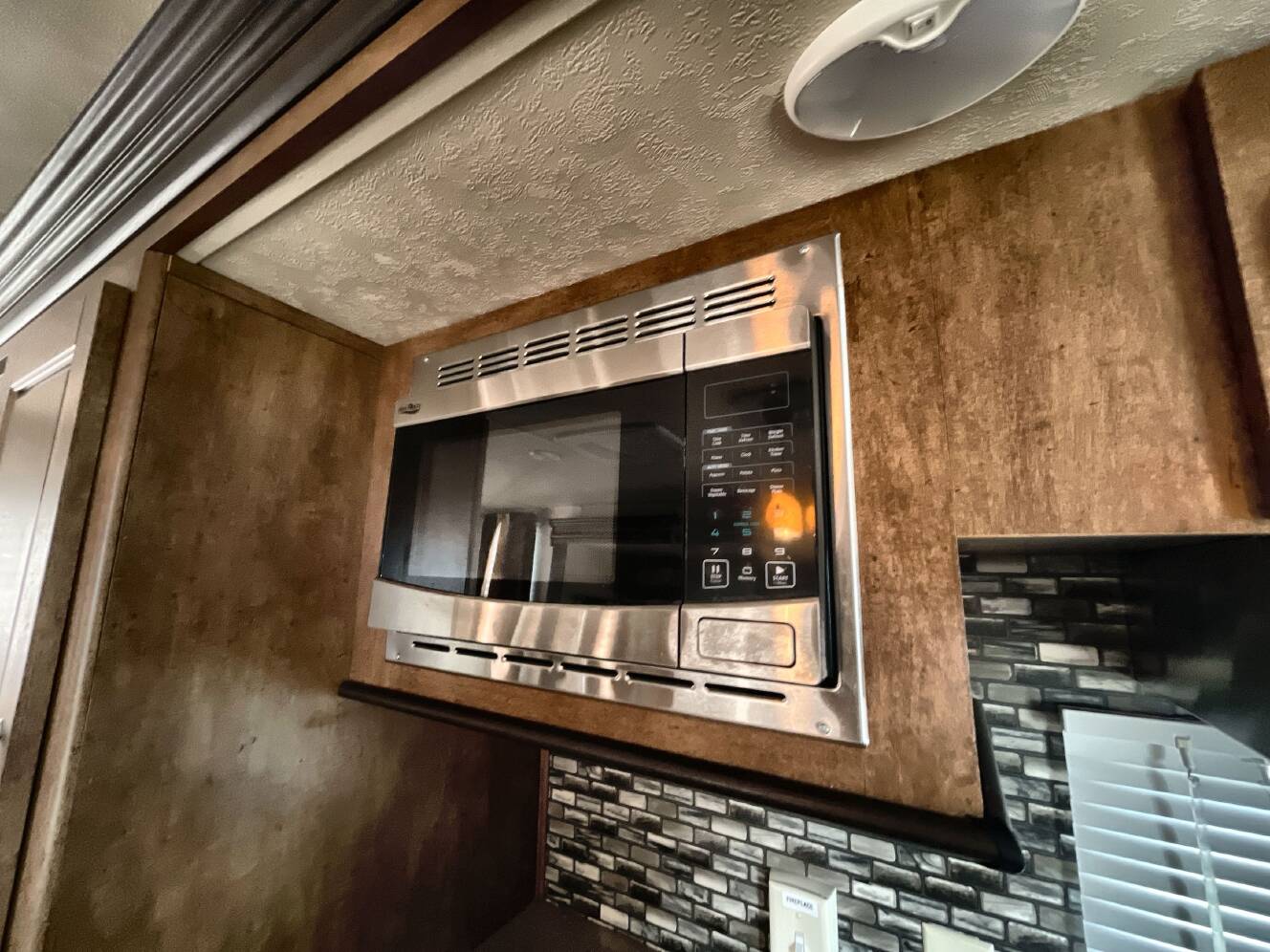 A photo of this 2018 Forest River SALEM 27REI