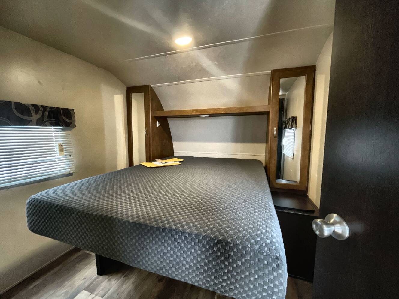 A photo of this 2018 Forest River SALEM 27REI