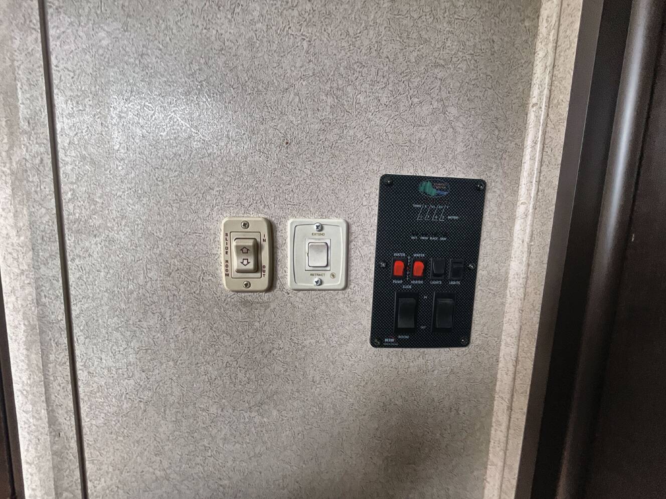 A photo of this 2018 Forest River SALEM 27REI
