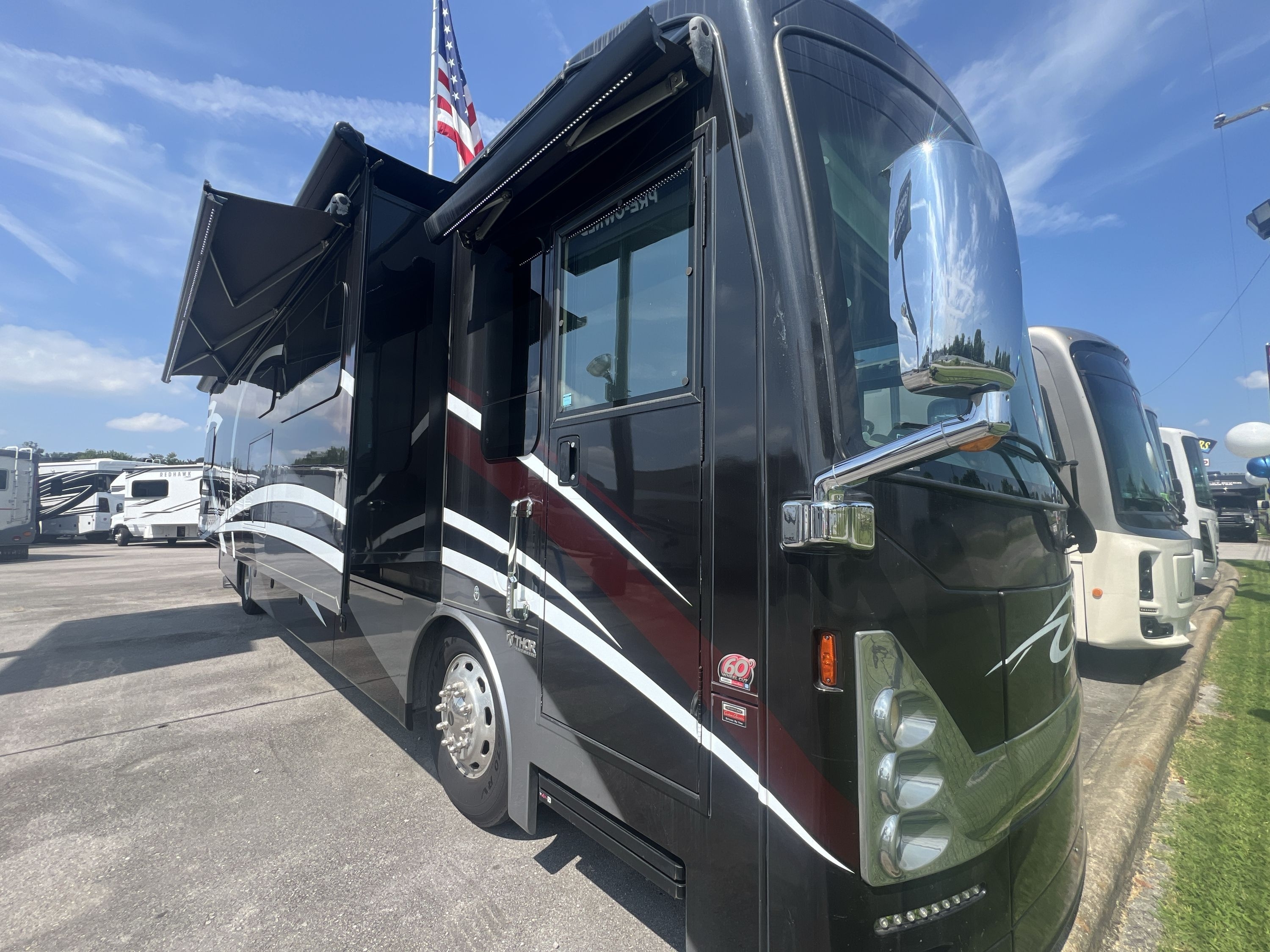 2017 Thor TUSCANY 40DX RV