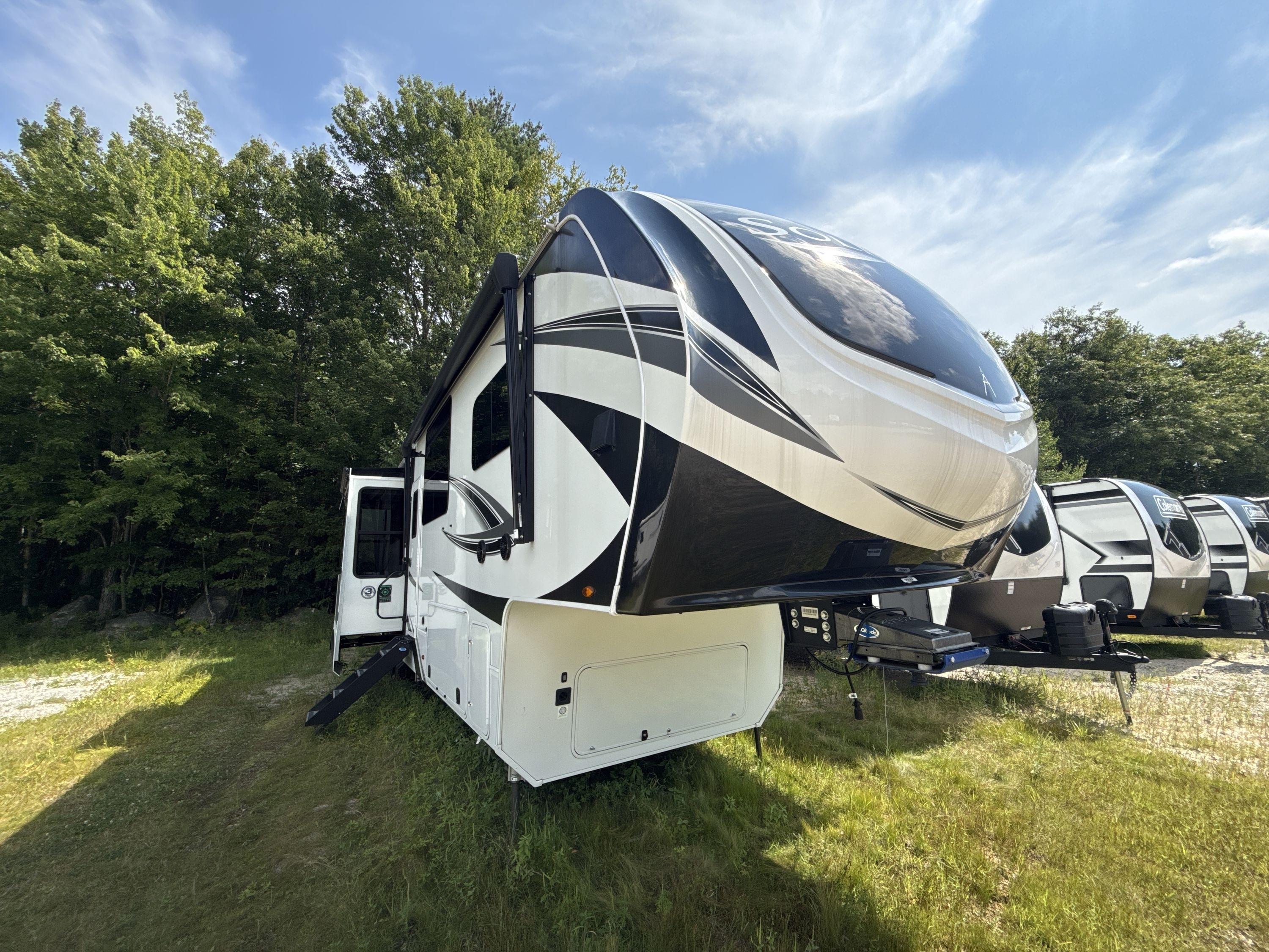 2023 Grand Design SOLITUDE 390RK in center conway NH